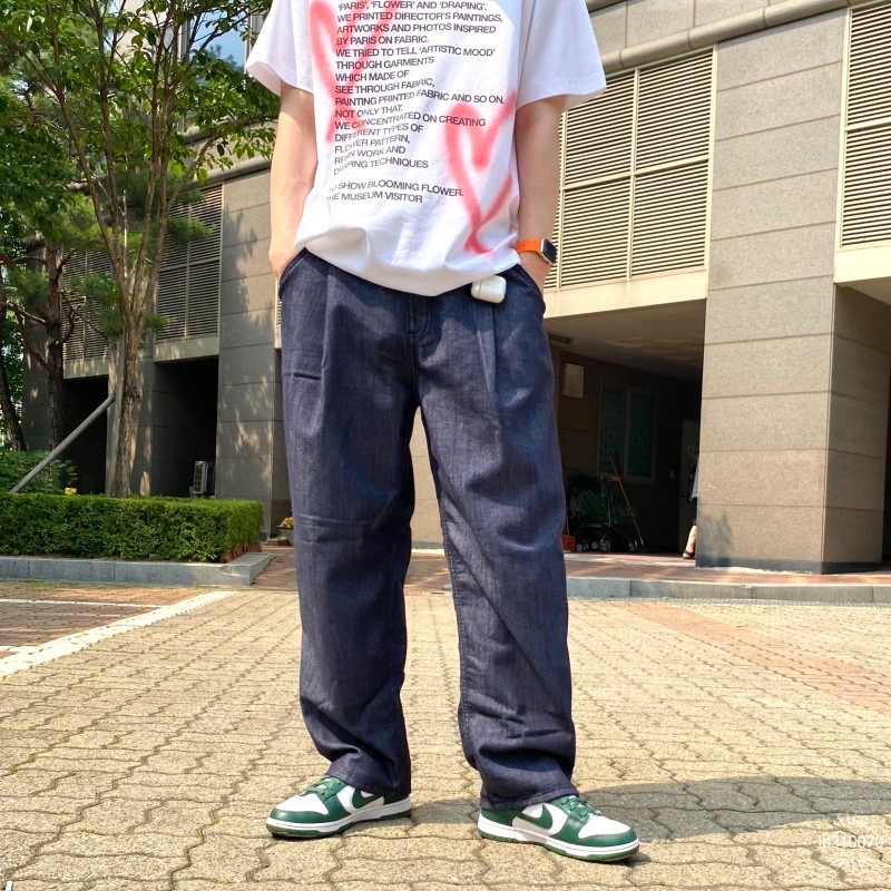 Nike Dunk Low Retro Varsity Green, Apple Watch Hermes Series 8 41mm Silver Stainless Steel Case with Single Tour Etoupe (Korean Ver.) 착용 스타일 - 1