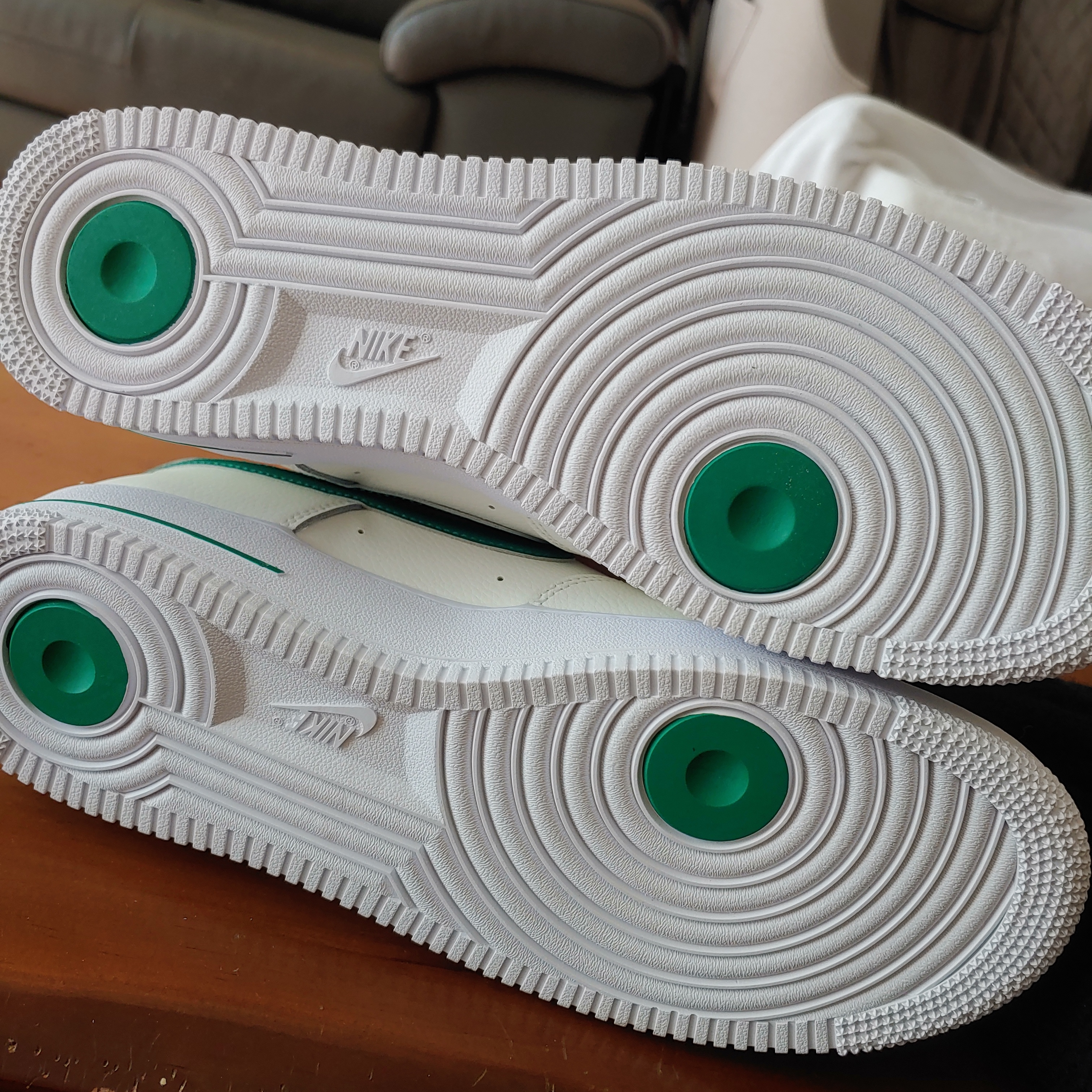 Nike Air Force 1 '07 LV8 40th Anniversary Join Forces Sail Malachite 착용 스타일 - 2
