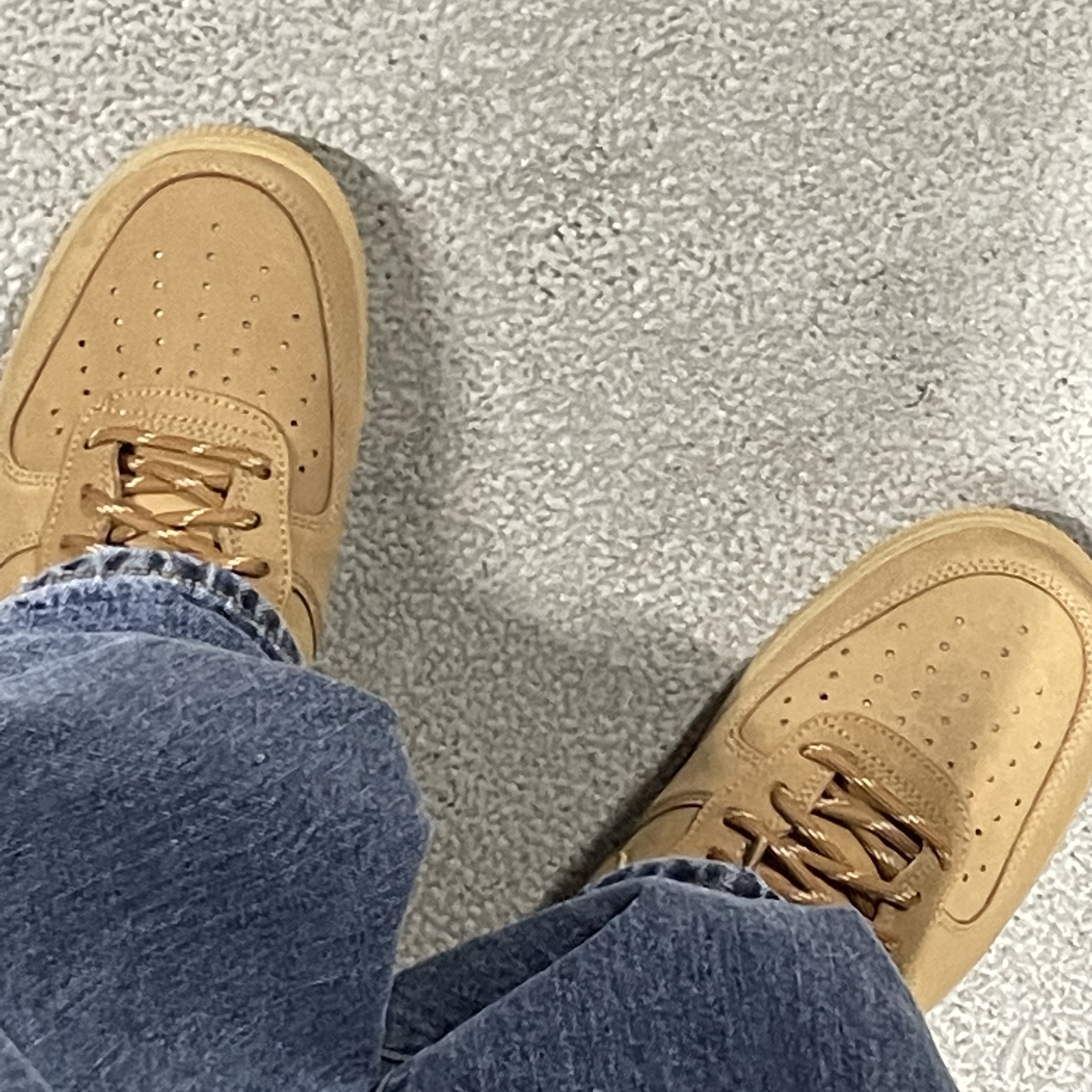 Nike Air Force 1 '07 WB Flax 착용 스타일