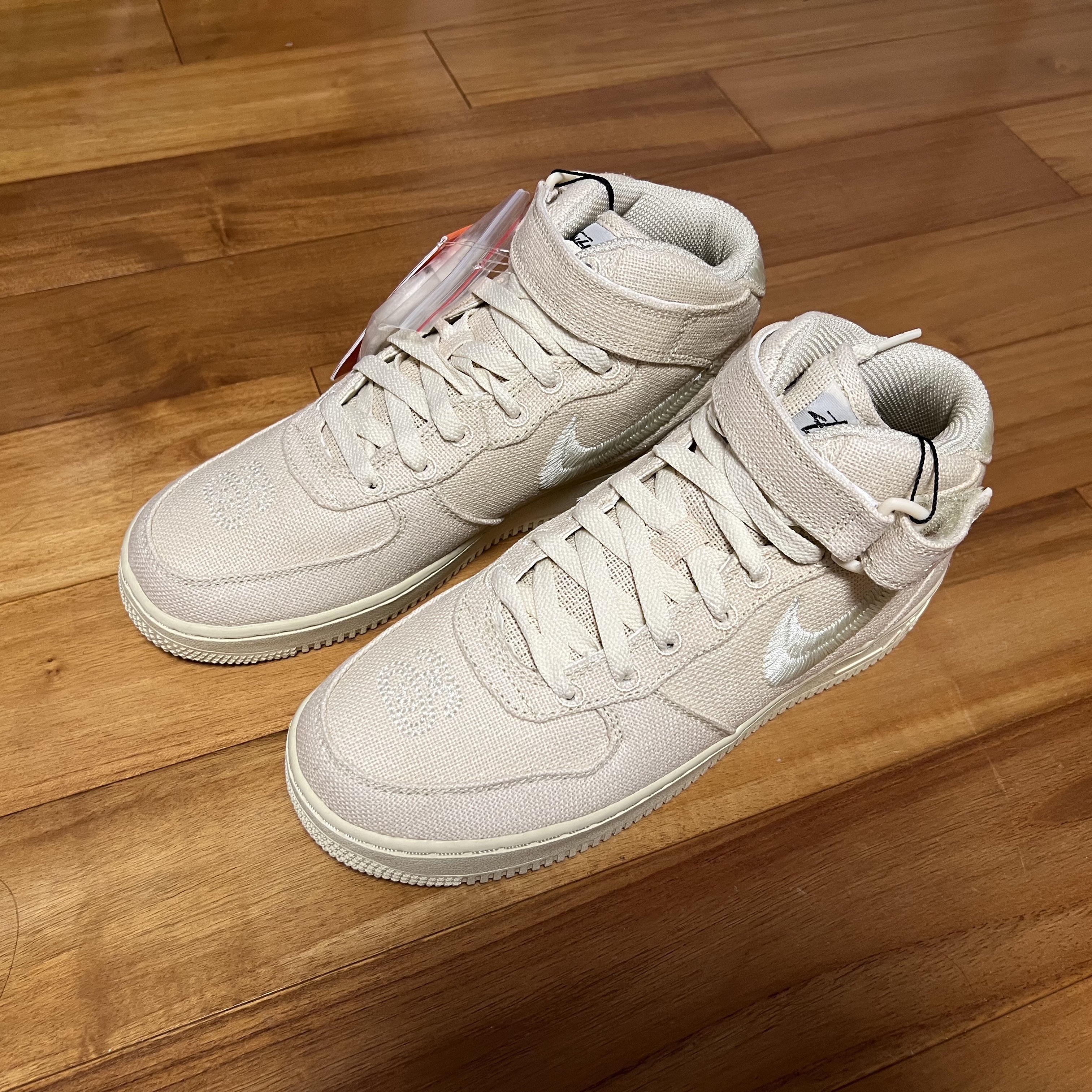 Nike x Stussy Air Force 1 '07 Mid SP Fossil 착용 스타일