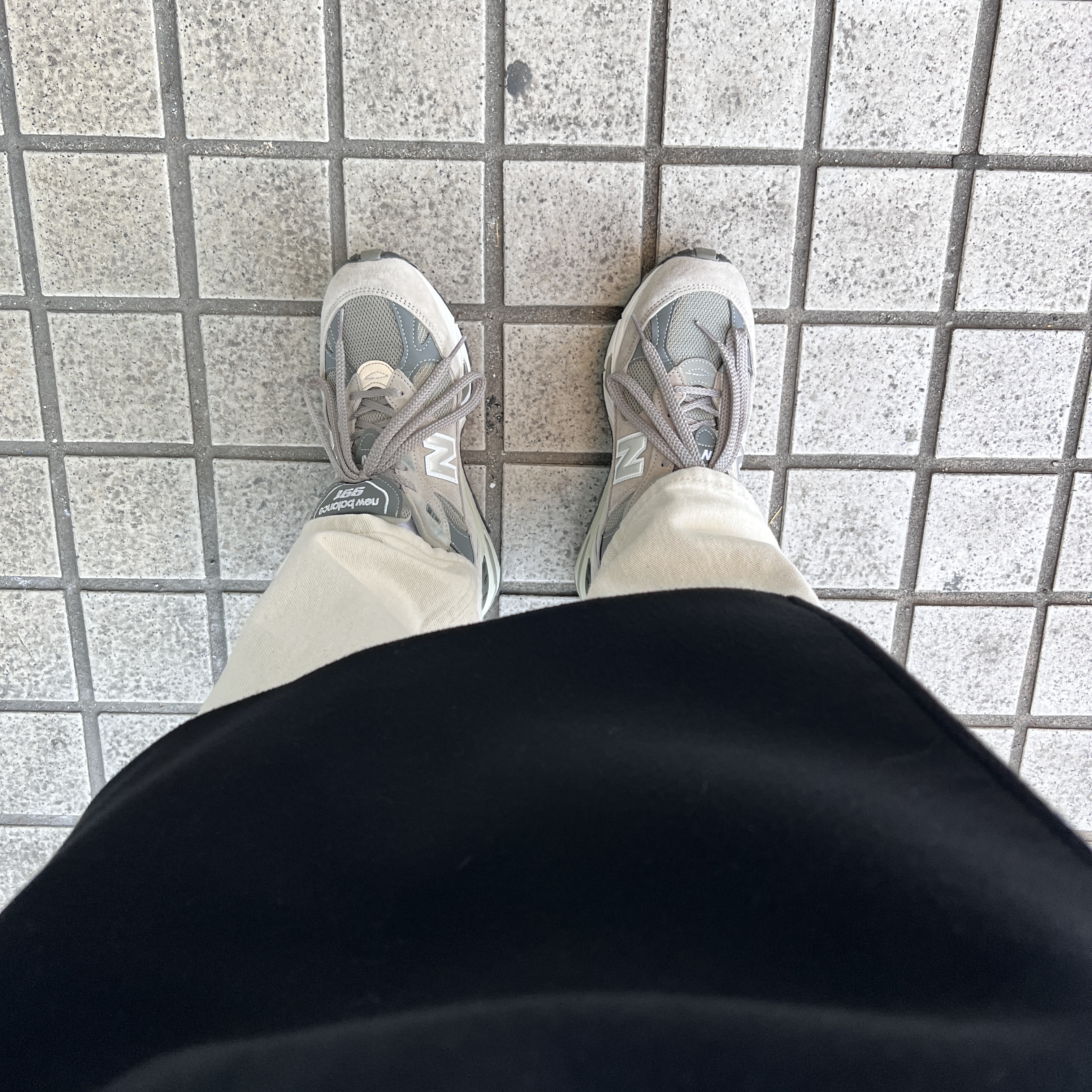 New Balance 991 Made in UK Grey 착용 스타일