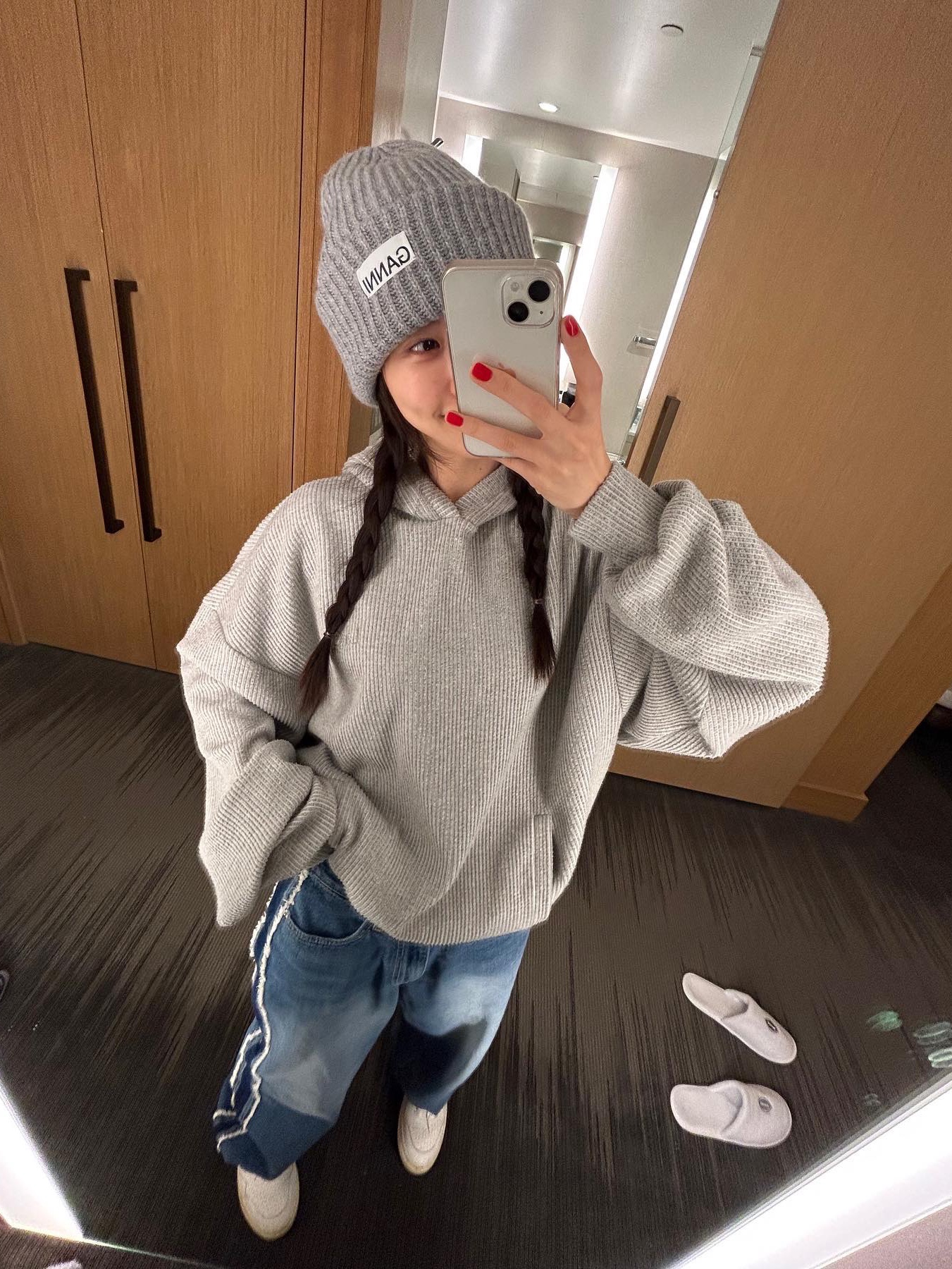 Ganni Wool Beanie Paloma Melange, Ganni Wool Beanie Black Melange 착용 스타일