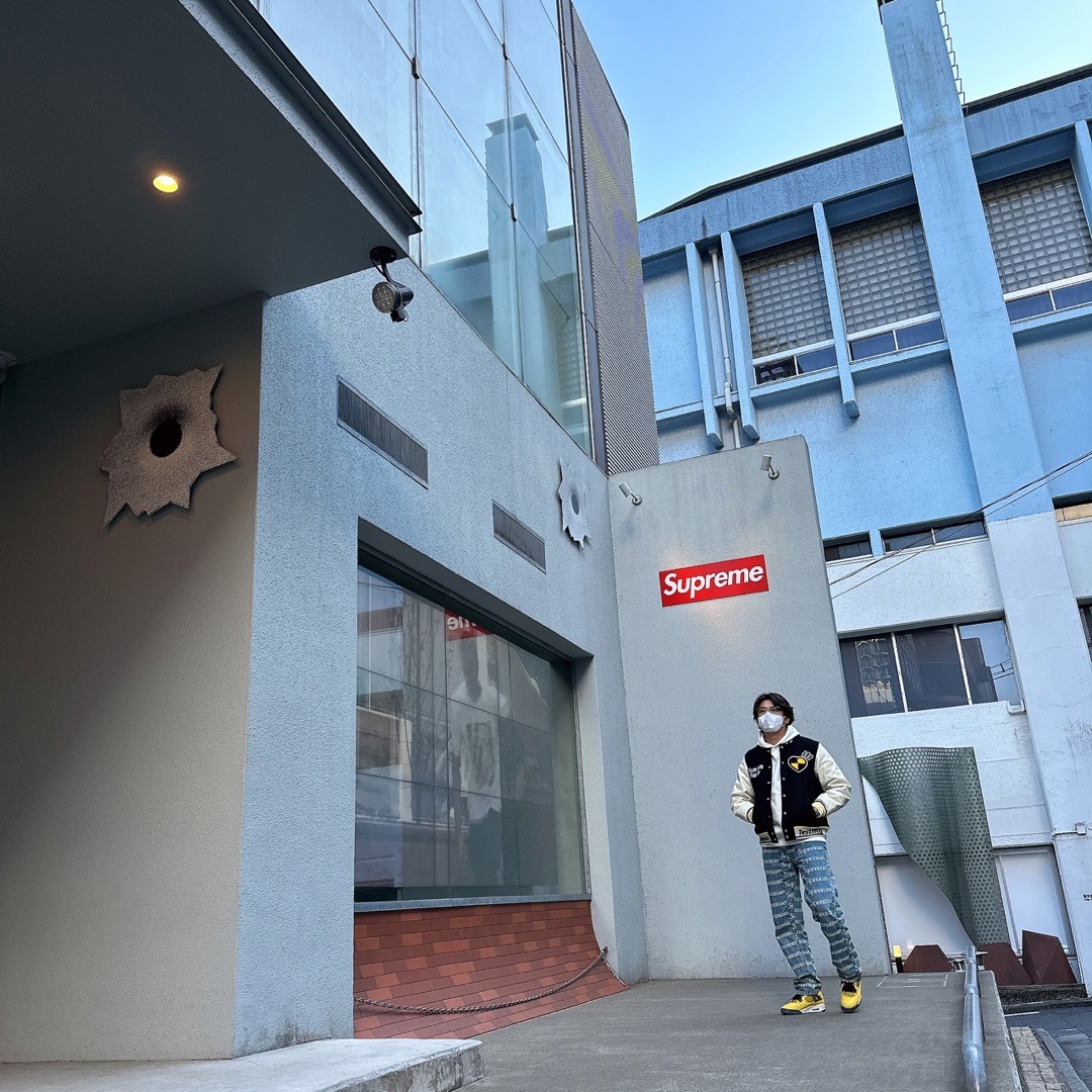 Human Made x A$AP Rocky Human Testing Varsity Jacket Black, Human Made x A$AP Rocky Human Testing Pizza Hoodie White 착용 스타일