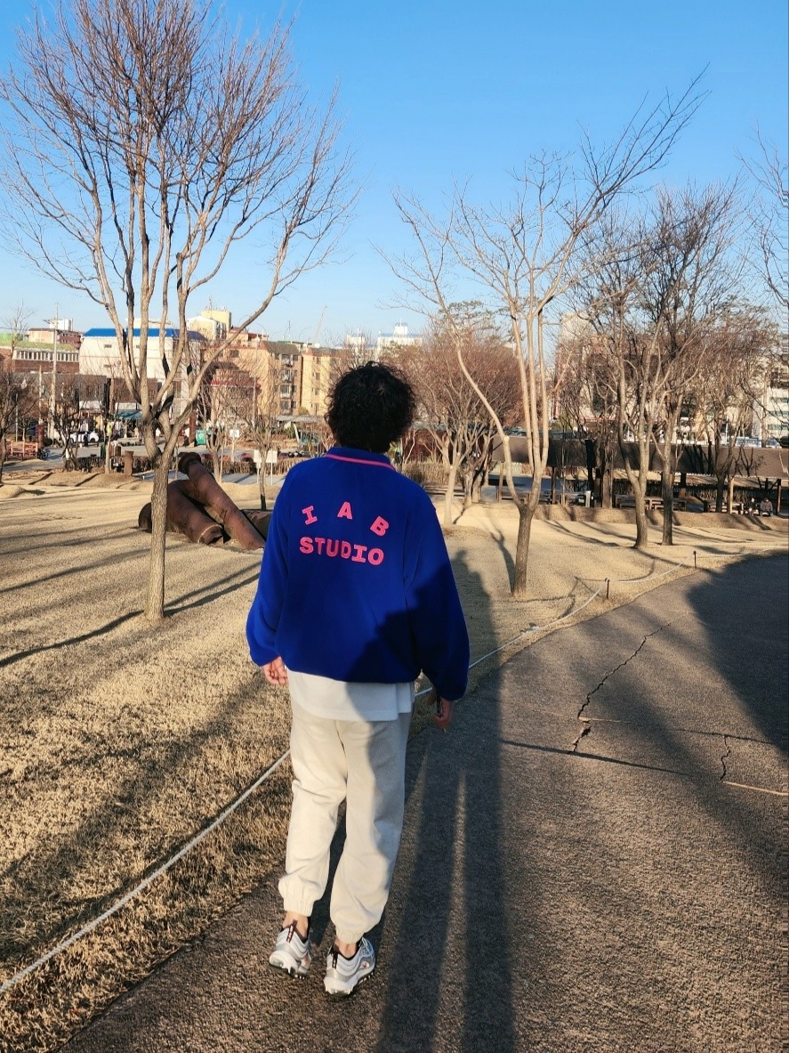 IAB Studio x Thor Fleece Blue Pink, Nike Air Max 97 OG Silver Bullet 2022 착용 스타일 - 1