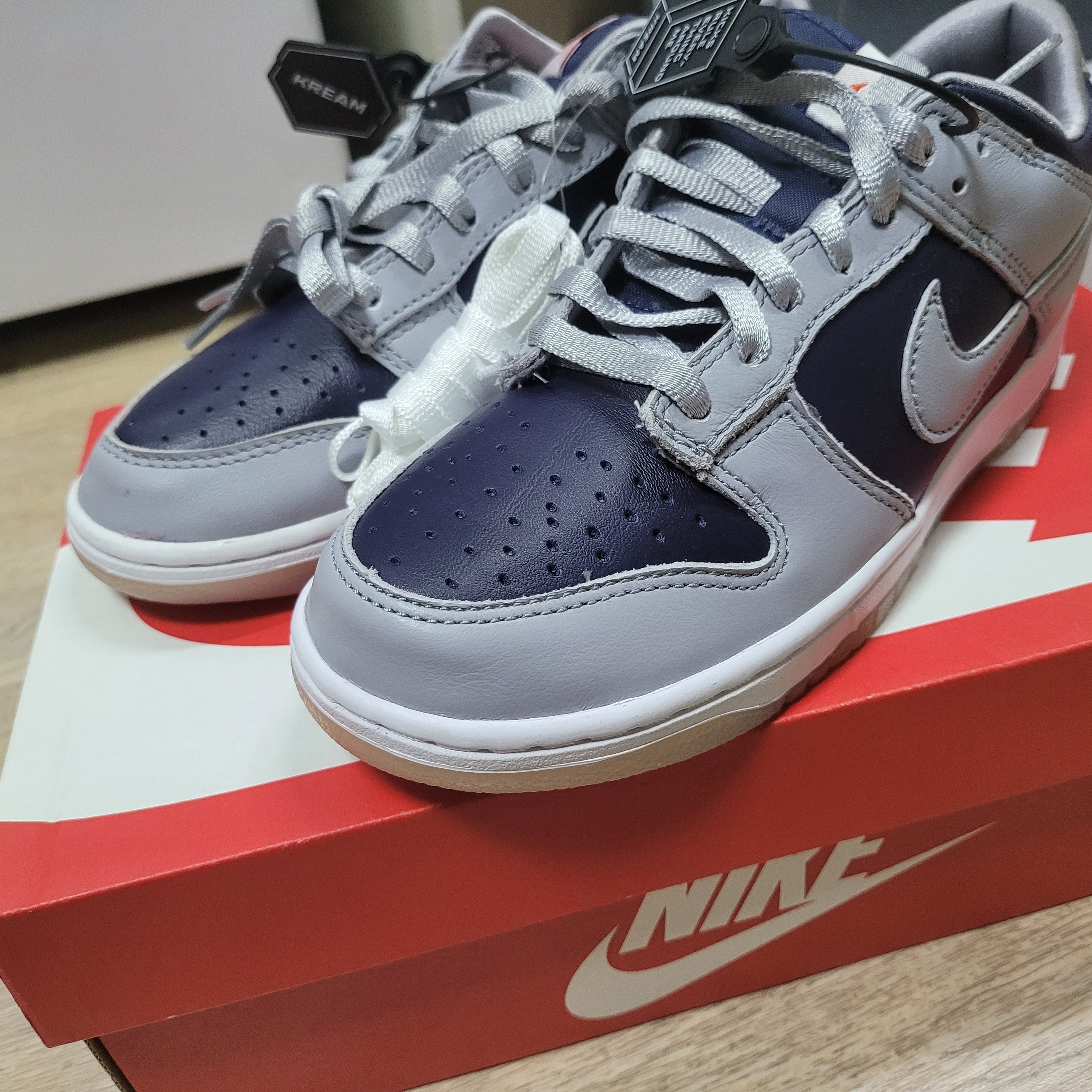 (W) Nike Dunk Low SP College Navy 착용 스타일 - 2