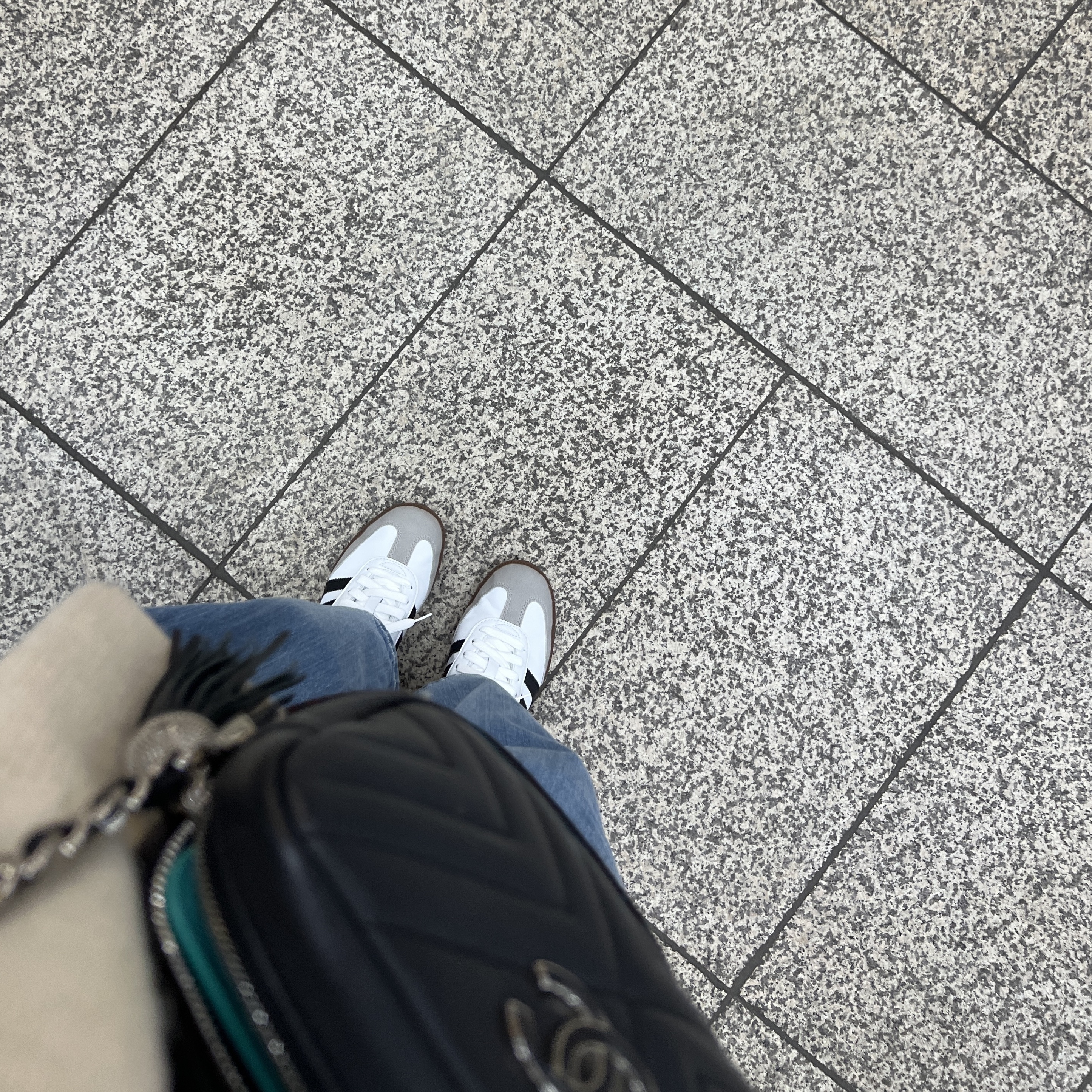 Adidas Samba Vegan White Black 착용 스타일