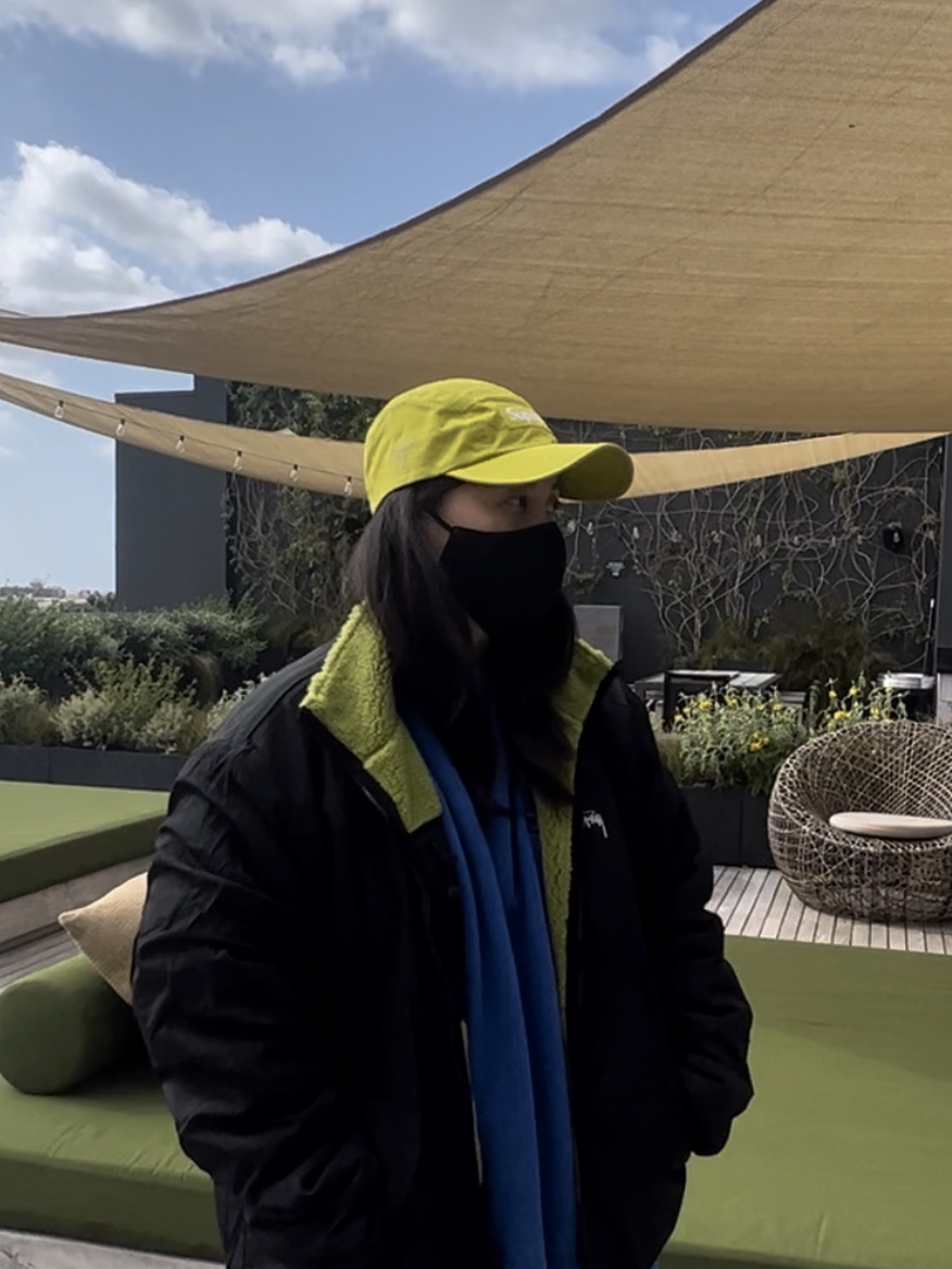 Supreme Ventile Camp Cap Sulfur - 22FW, Nike x Stussy NRG Acid Washed Fleece Pants Game Royal (DR4025-480) 착용 스타일 - 5