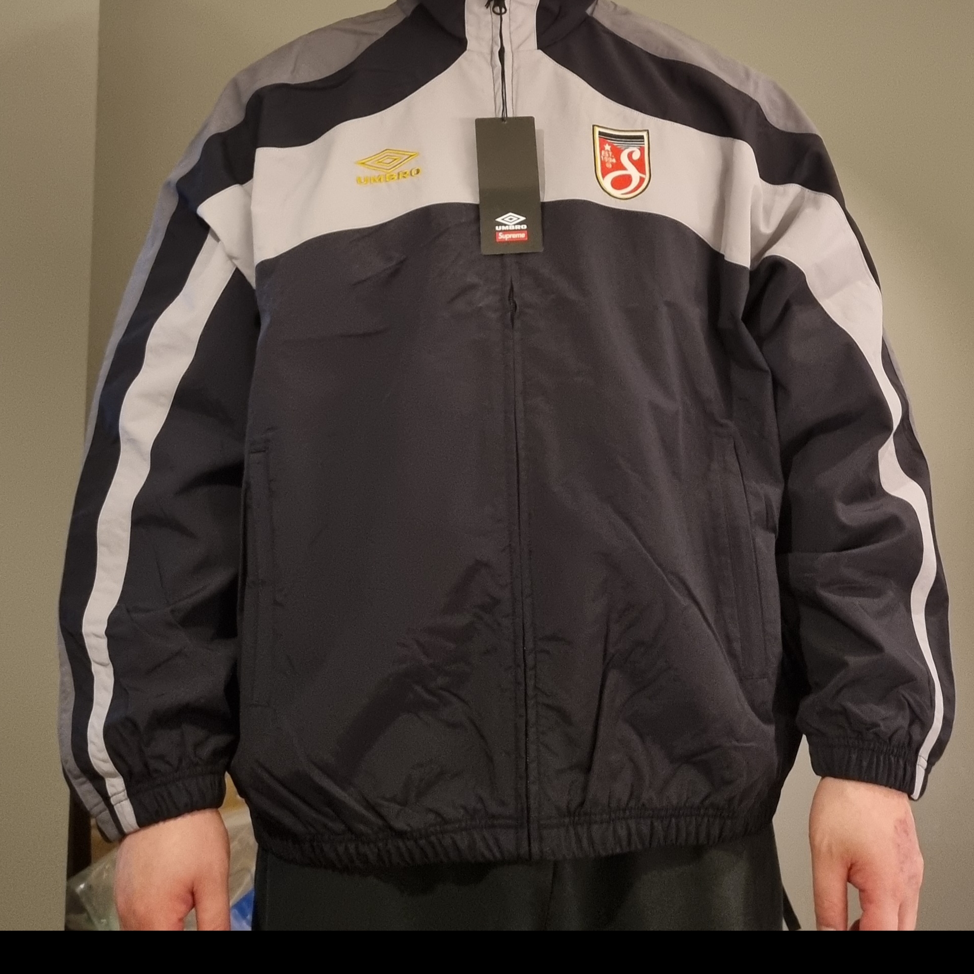 Supreme x Umbro Track Jacket Black - 23SS 착용 스타일 - 3