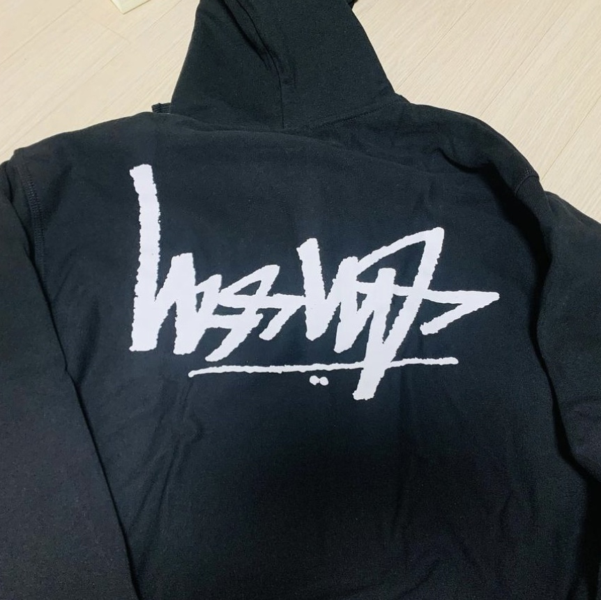 Stussy Flipped Zip Hoodie Black 착용 스타일