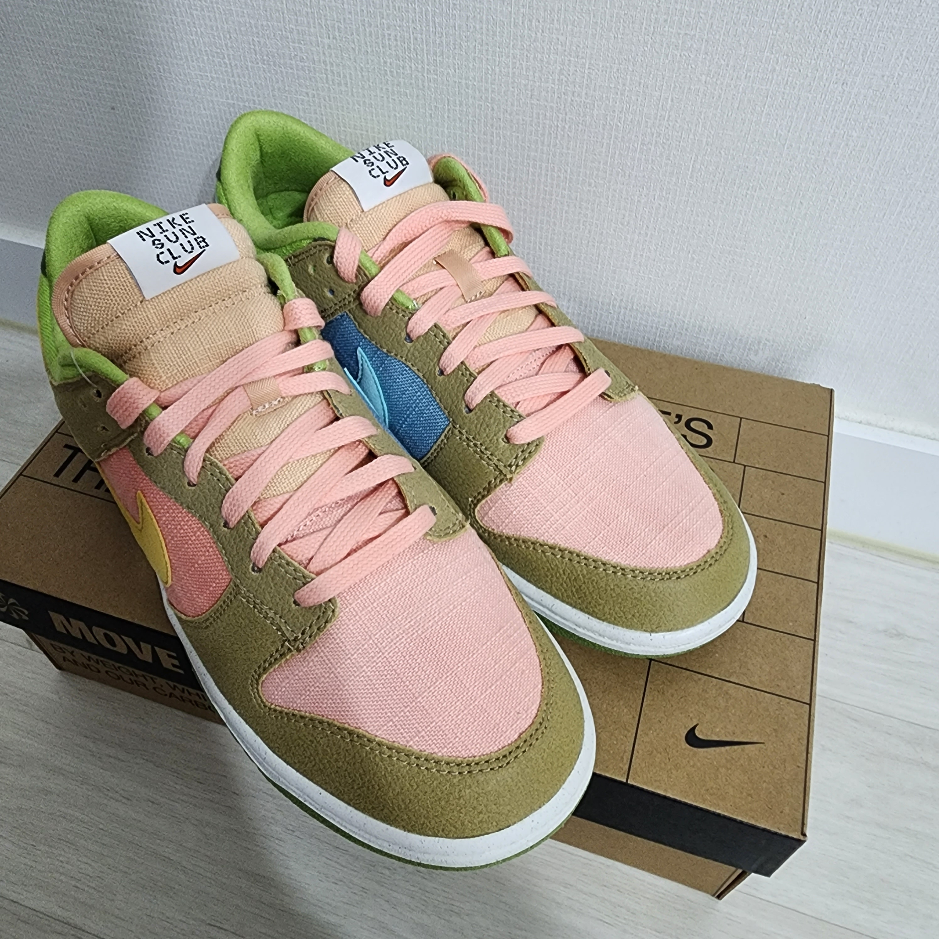Nike Dunk Low Retro SE Next Nature Sun Club Arctic Orange 착용 스타일 - 2