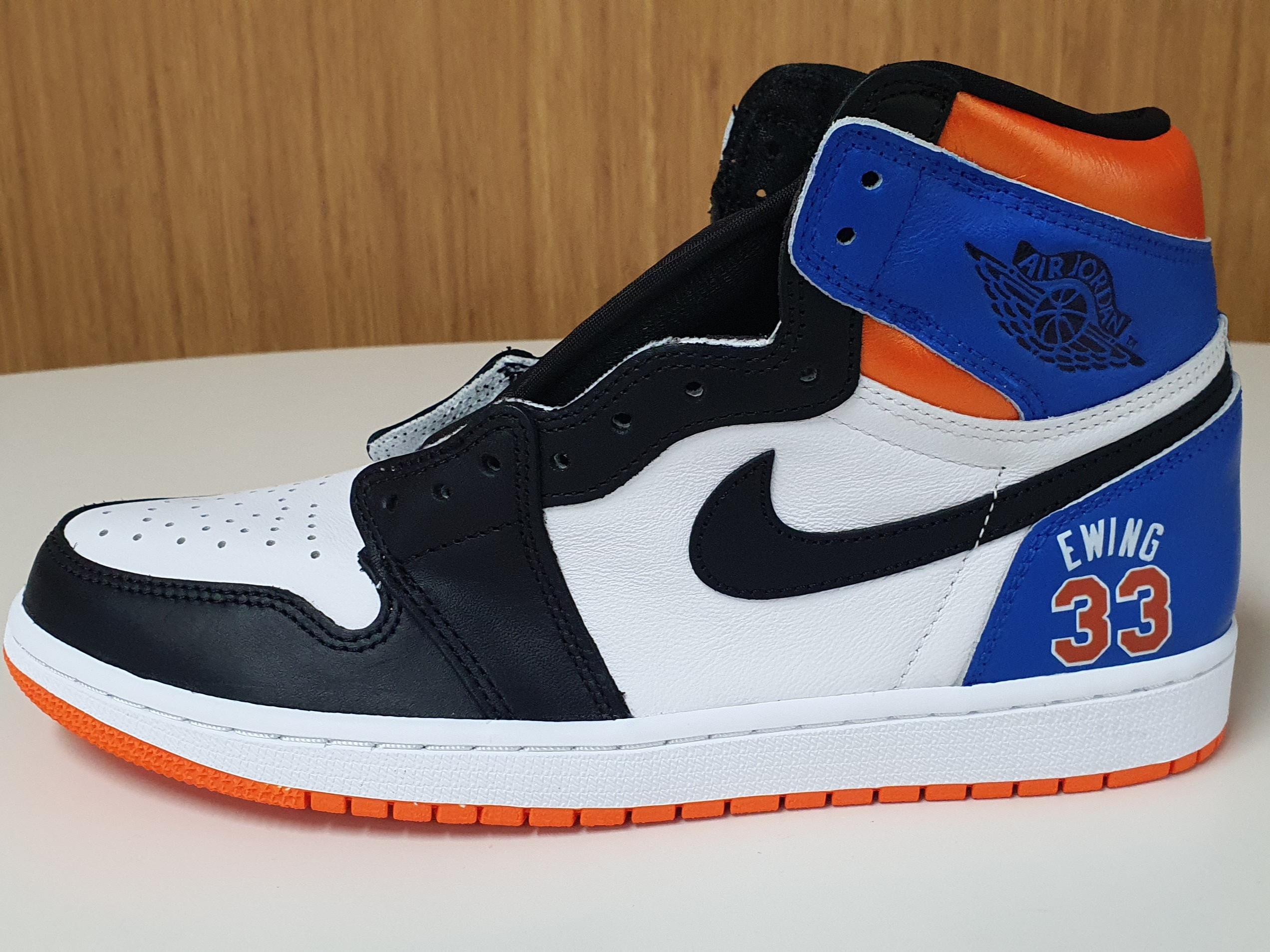 Jordan 1 Retro High OG Electro Orange 착용 스타일 - 1