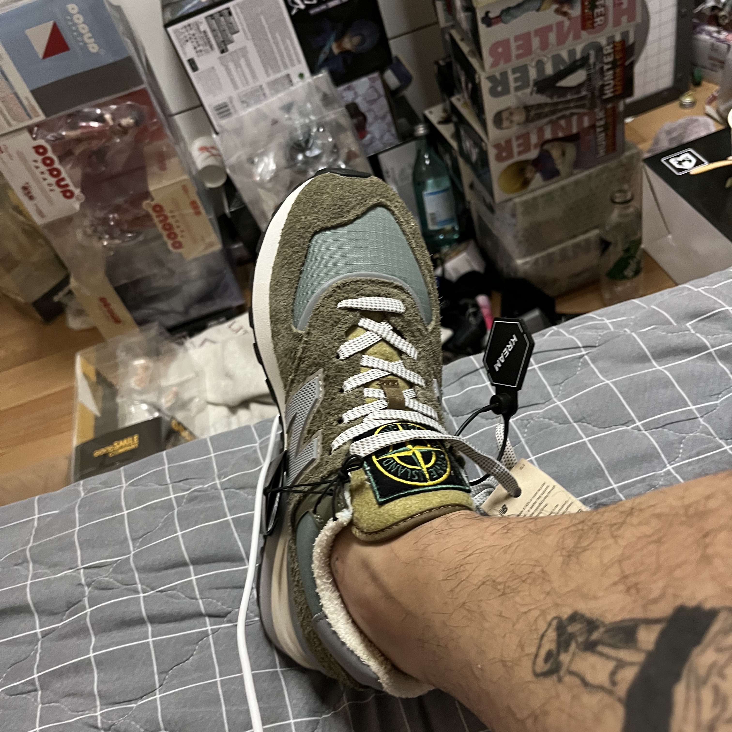 New Balance x Stone Island 574 Legacy Green 착용 스타일