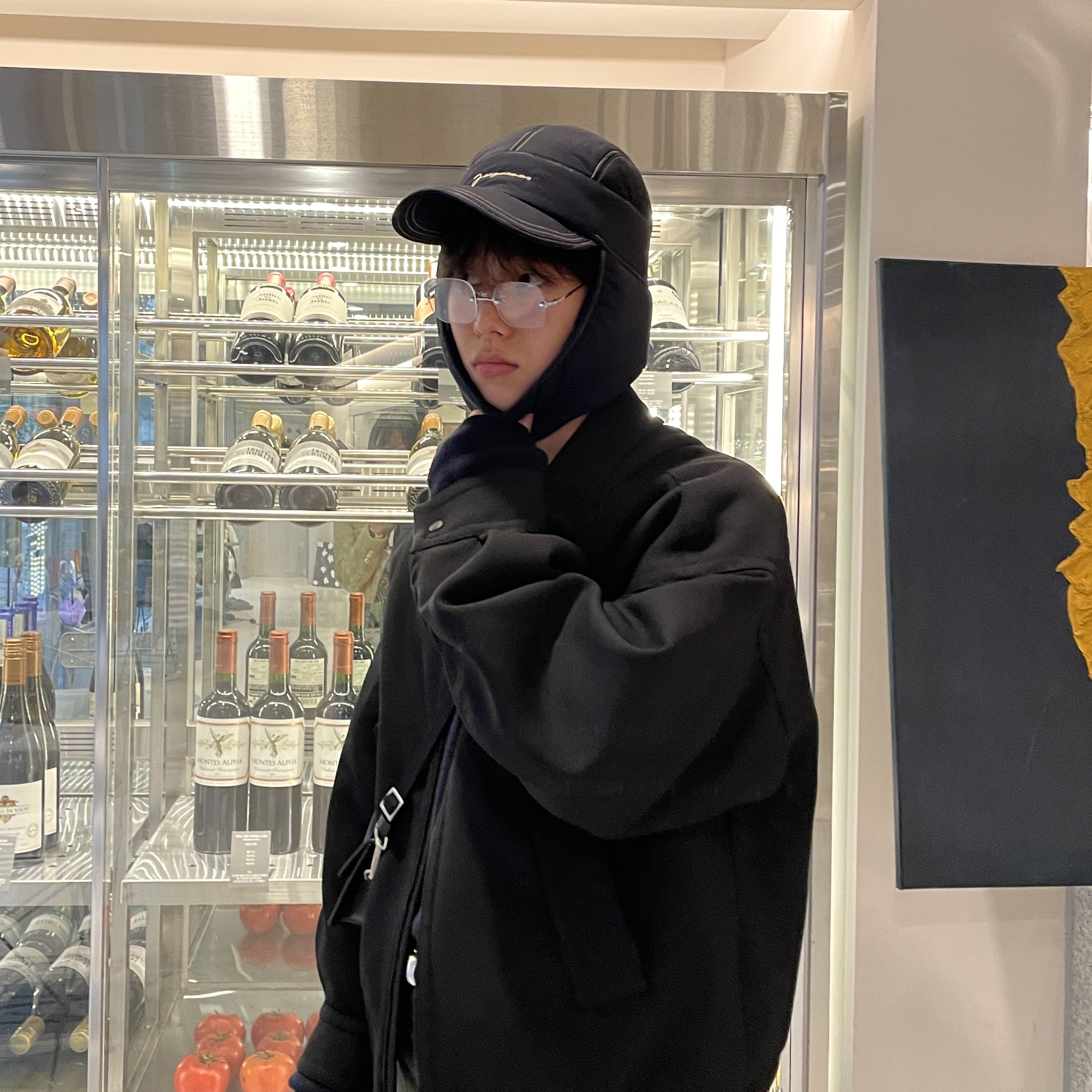 (W) Asics Gel-1130 White Midnight, Jacquemus Le Chiquito Homme Mini Handbag Black 착용 스타일 - 2
