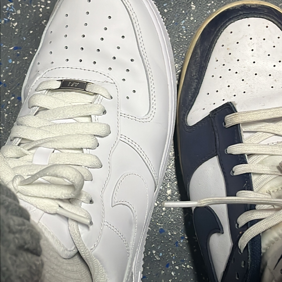 Nike Air Force 1 '07 Low White, (W) Nike Dunk Low Vintage Midnight Navy 착용 스타일