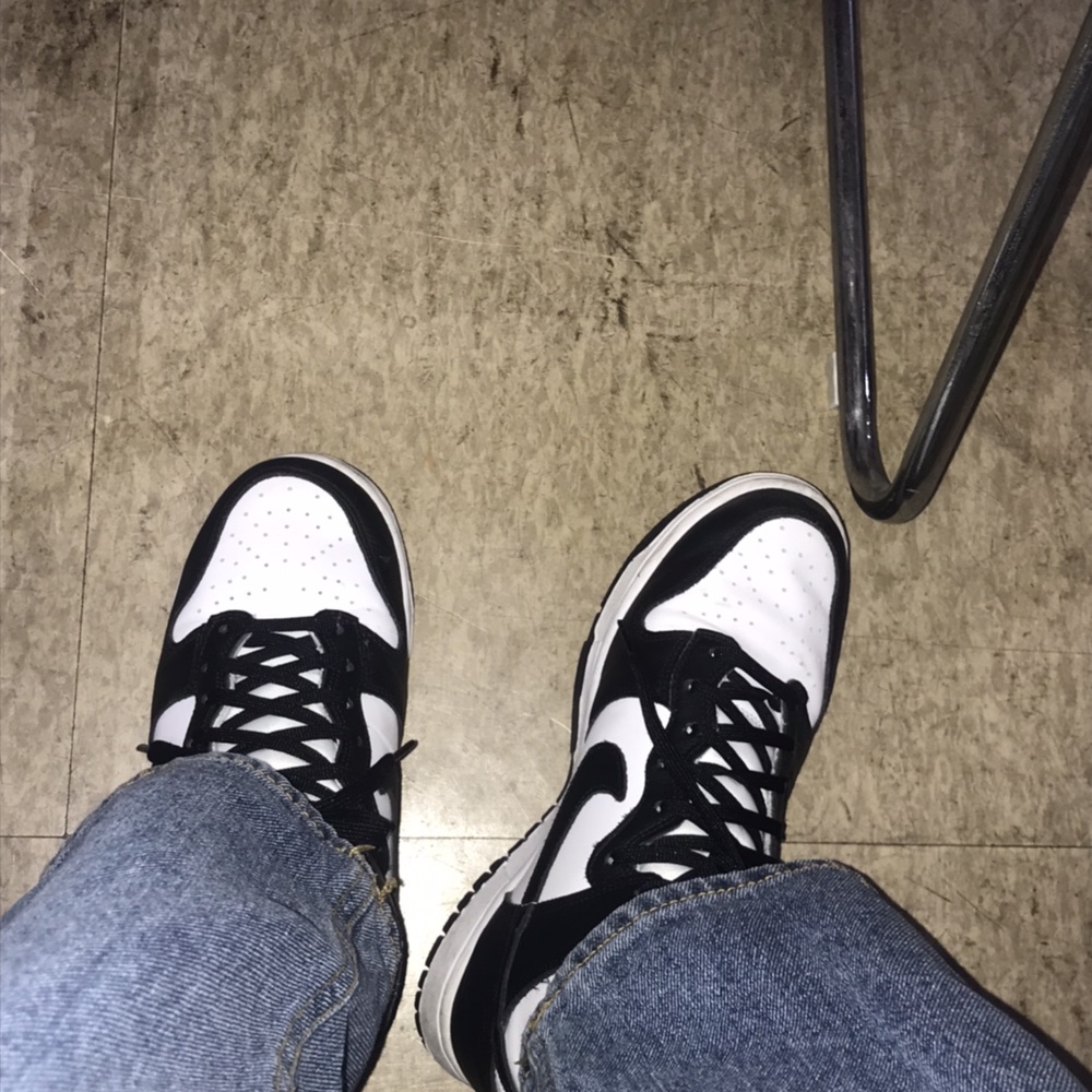 (W) Nike Dunk High Black and White 착용 스타일 - 3
