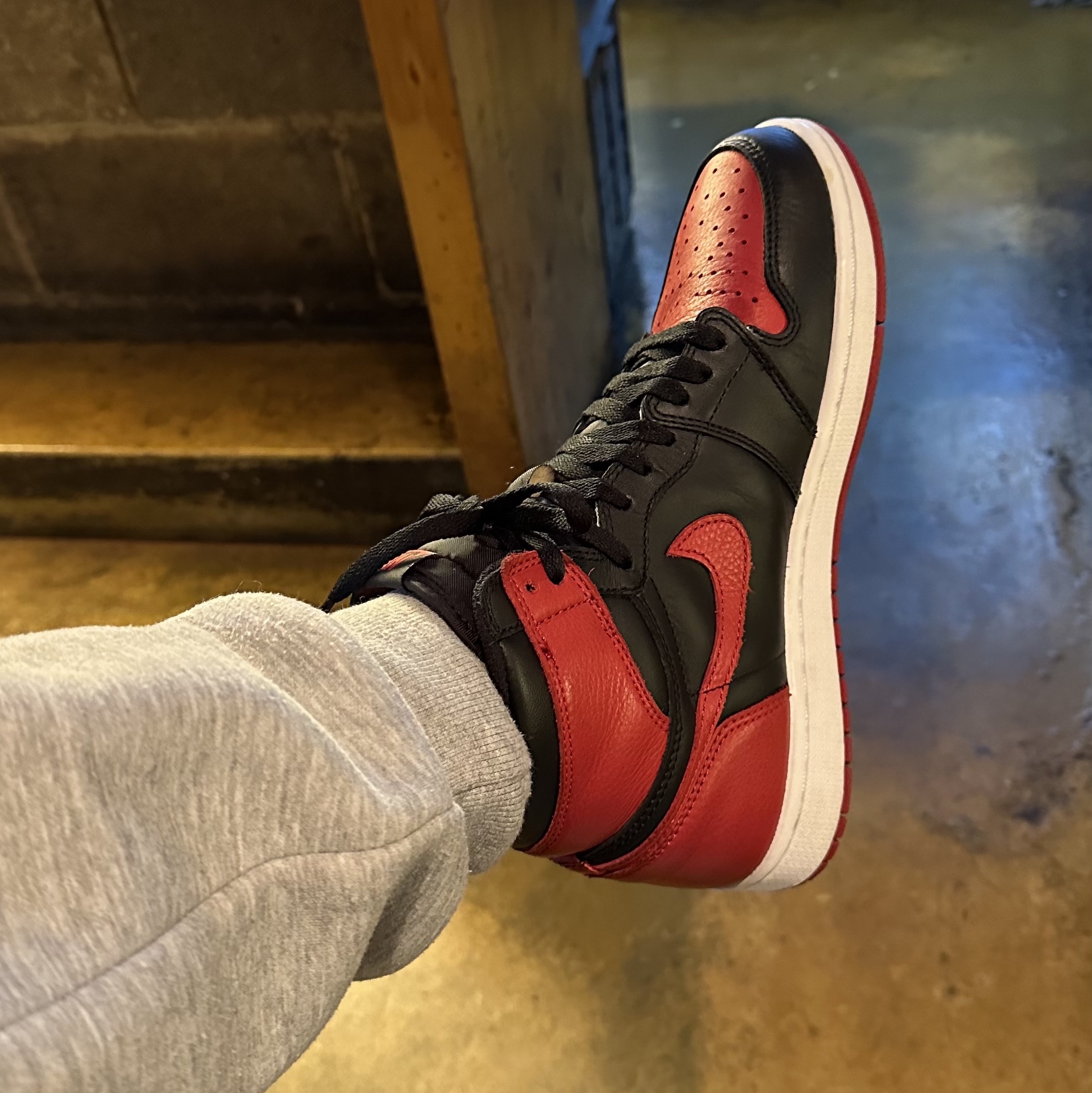 Jordan 1 Retro High OG Bred Banned 2016 착용 스타일 - 2