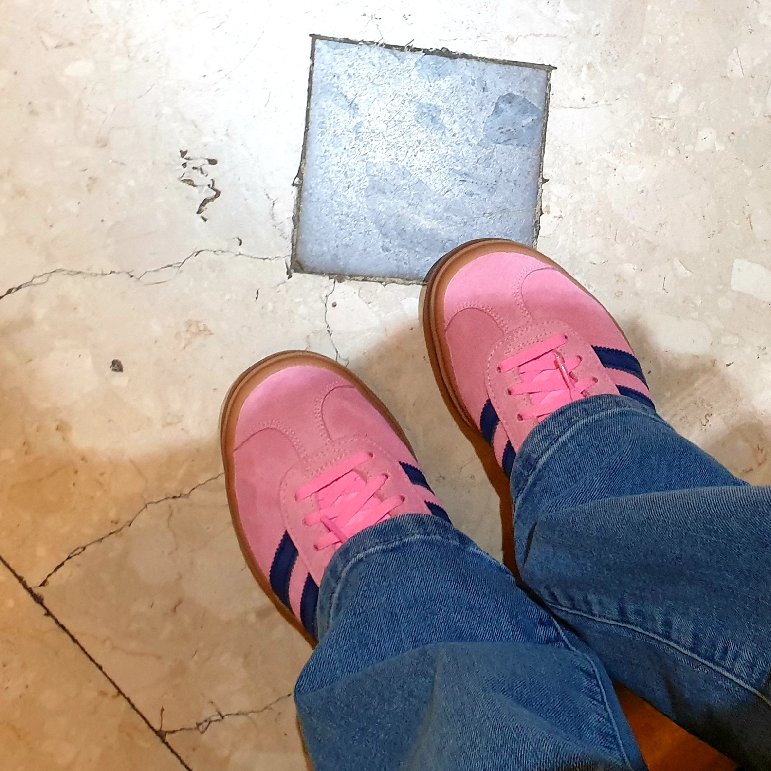(W) Adidas Gazelle Bold Pink Glow Victory Blue 착용 스타일
