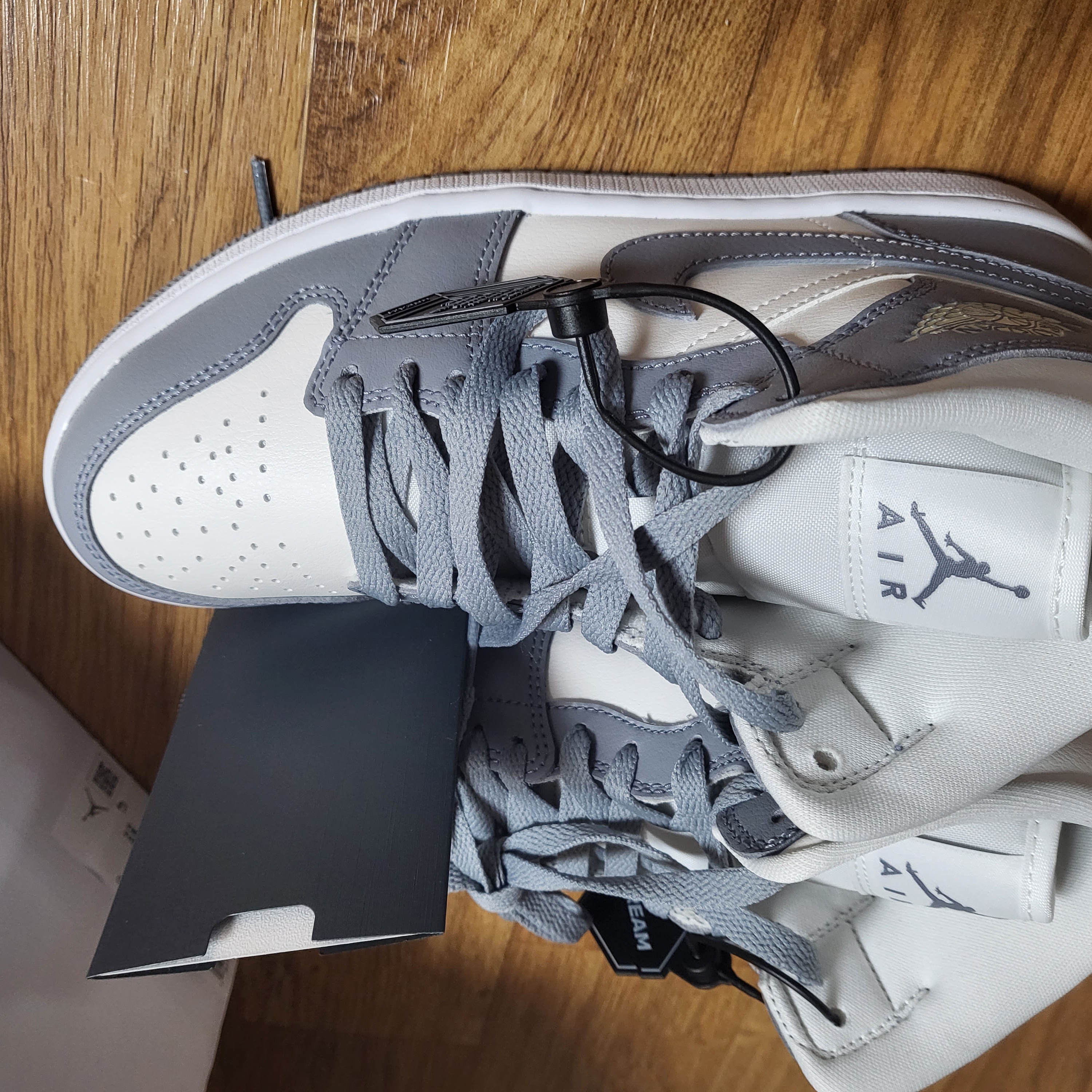 (W) Jordan 1 Mid Sail Stealth 착용 스타일