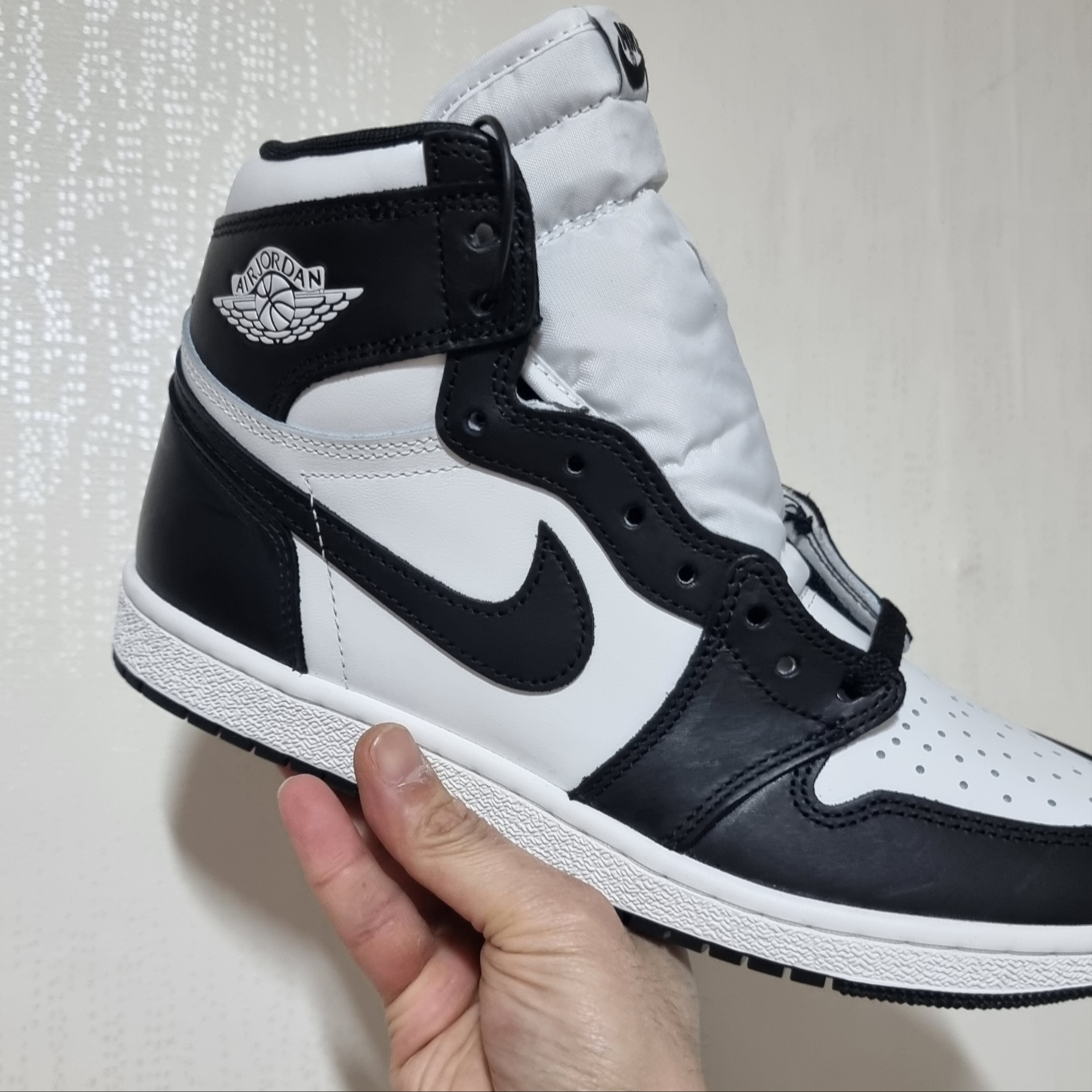Jordan 1 High 85 Black White 착용 스타일 - 1