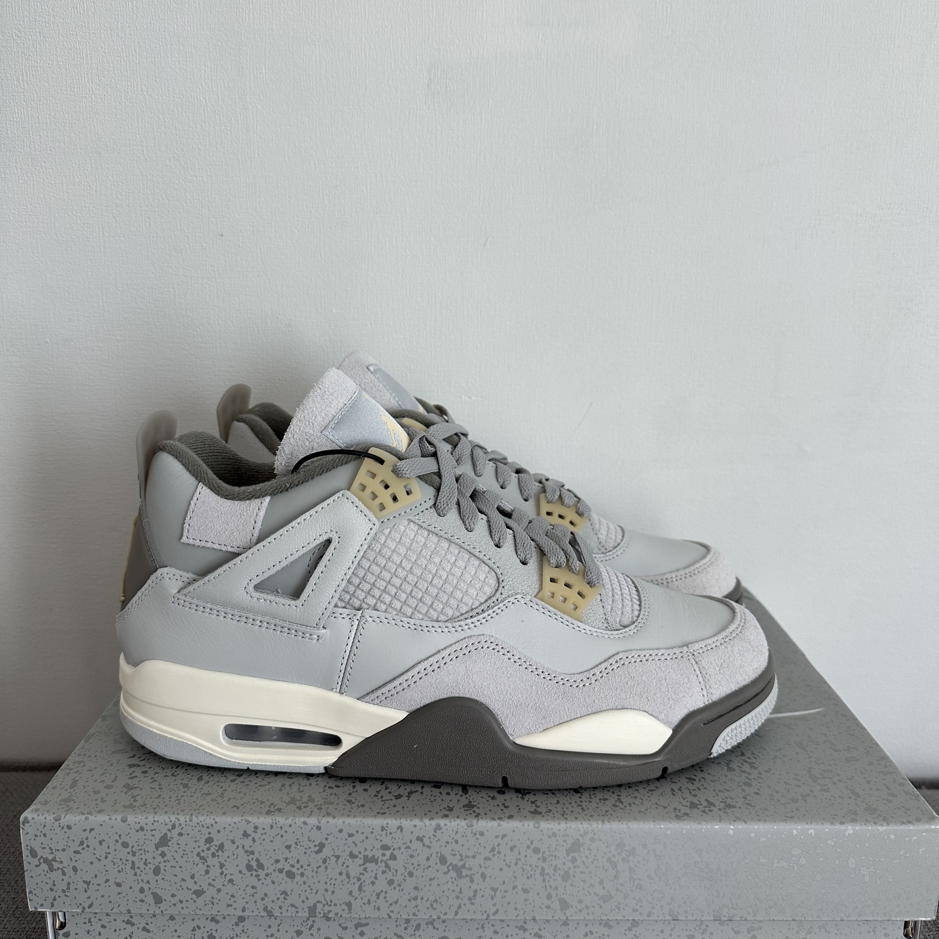 Jordan 4 Retro SE Craft 착용 스타일