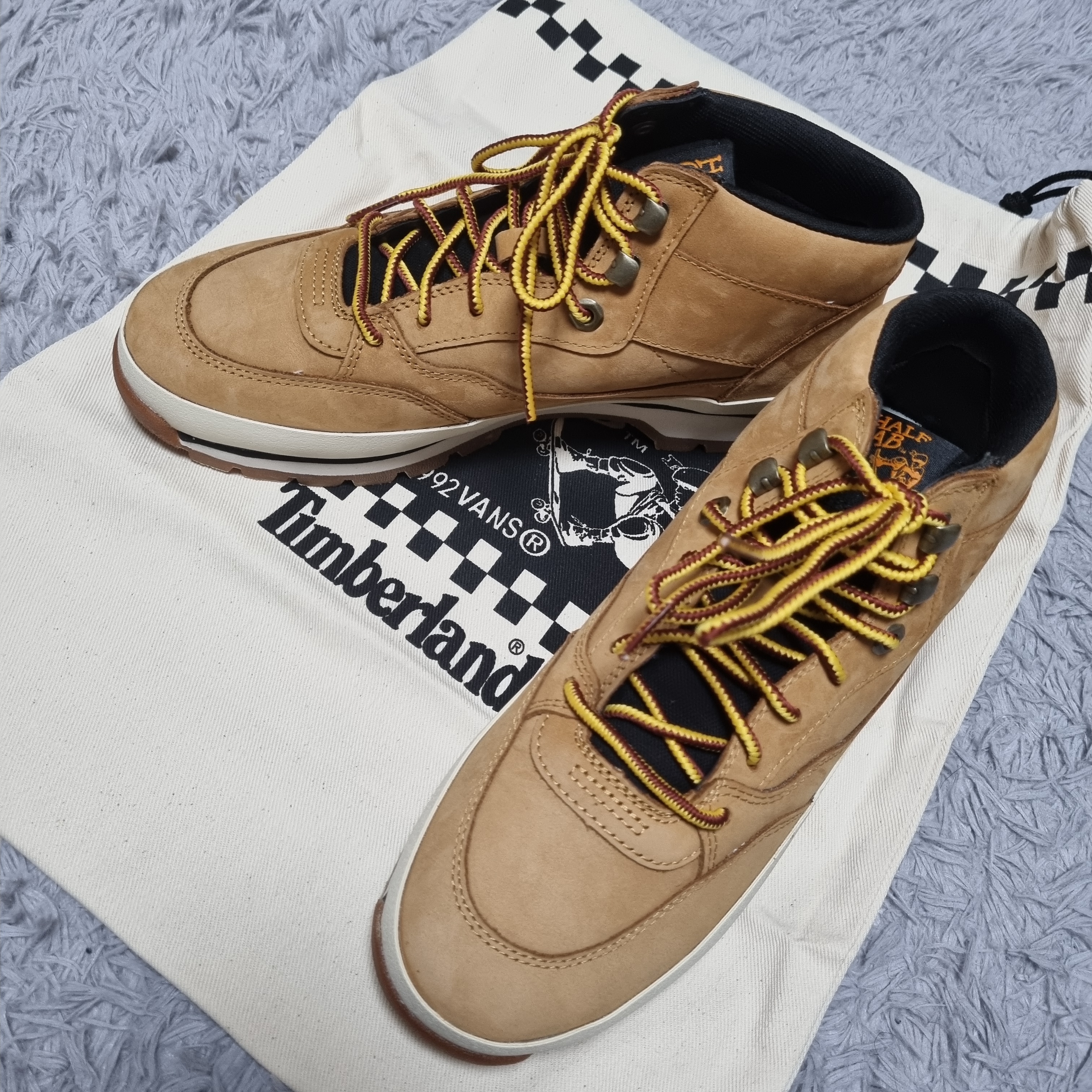 Vans x Timberland Half Cab Hiker Wheat 착용 스타일 - 3