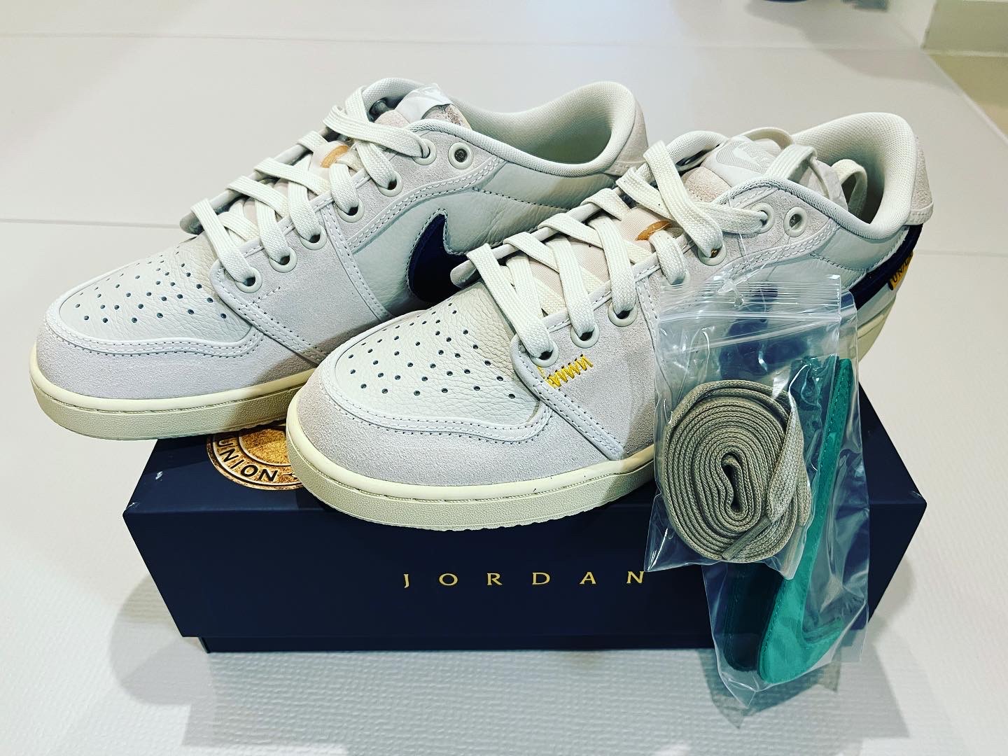 Jordan 1 x Union KO Low Sail Neutral Grey 착용 스타일 - 4