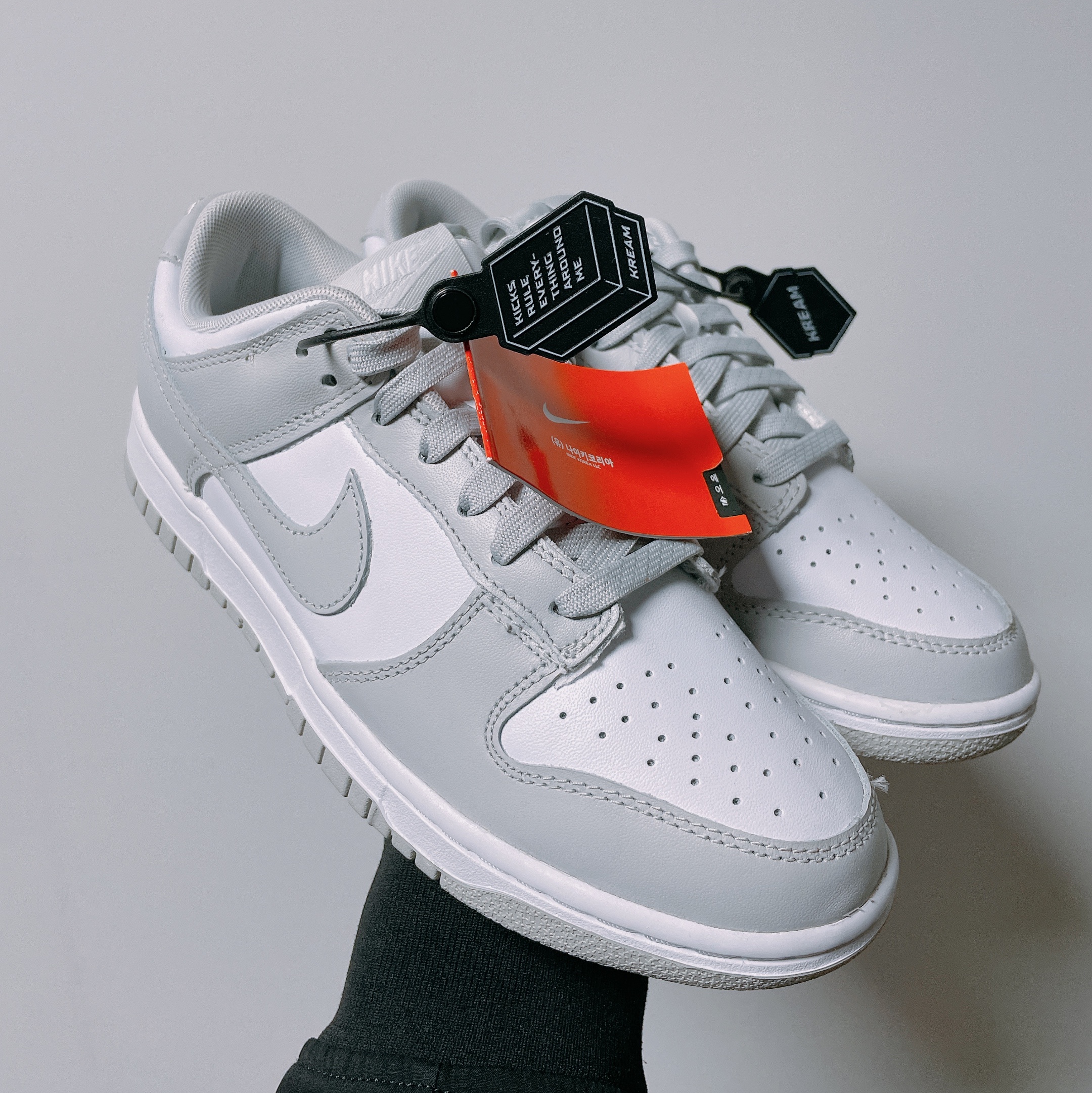 Nike Dunk Low Retro Grey Fog 착용 스타일