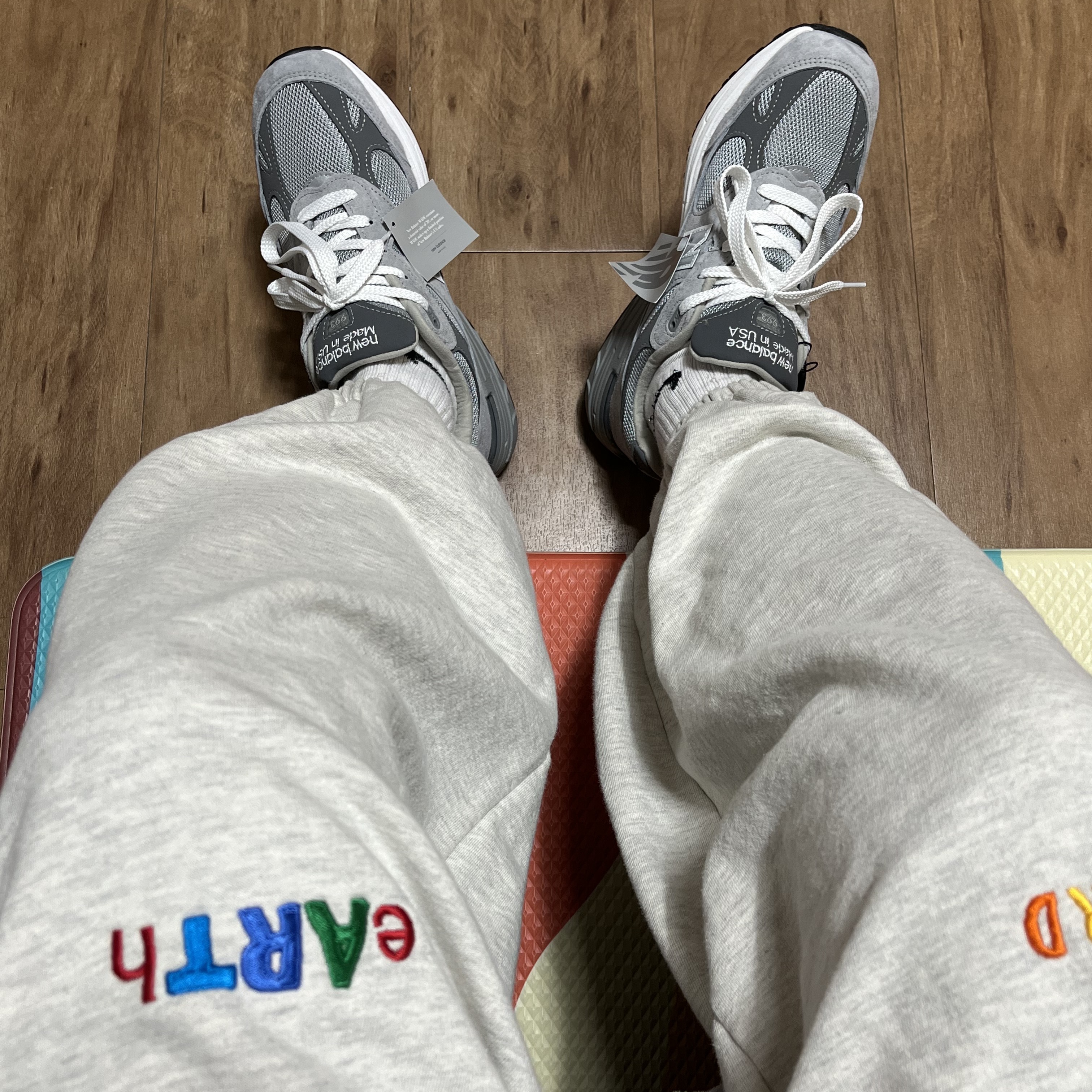 (W) New Balance 993 Made in USA Grey - B Standard 착용 스타일