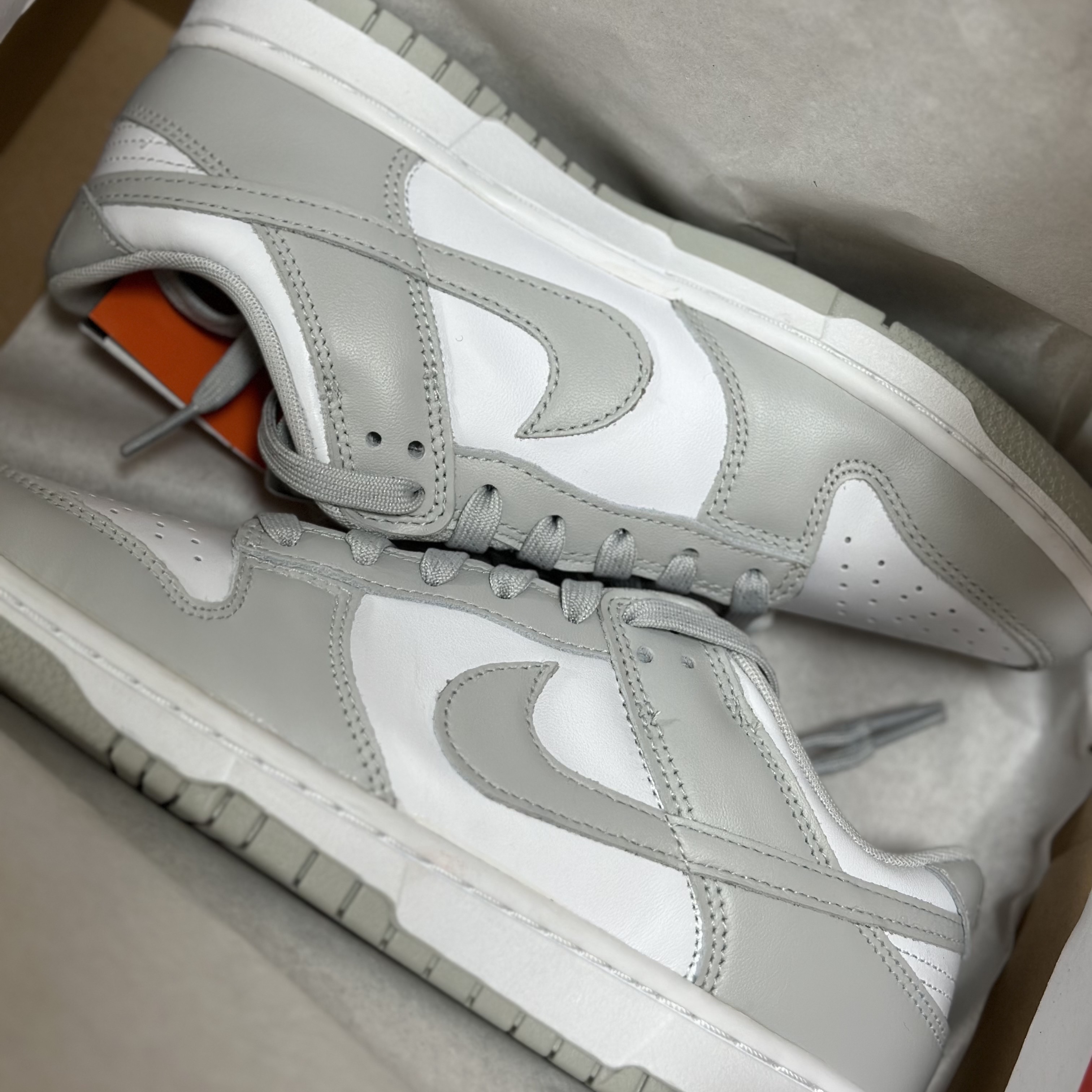 Nike Dunk Low Retro Grey Fog 착용 스타일