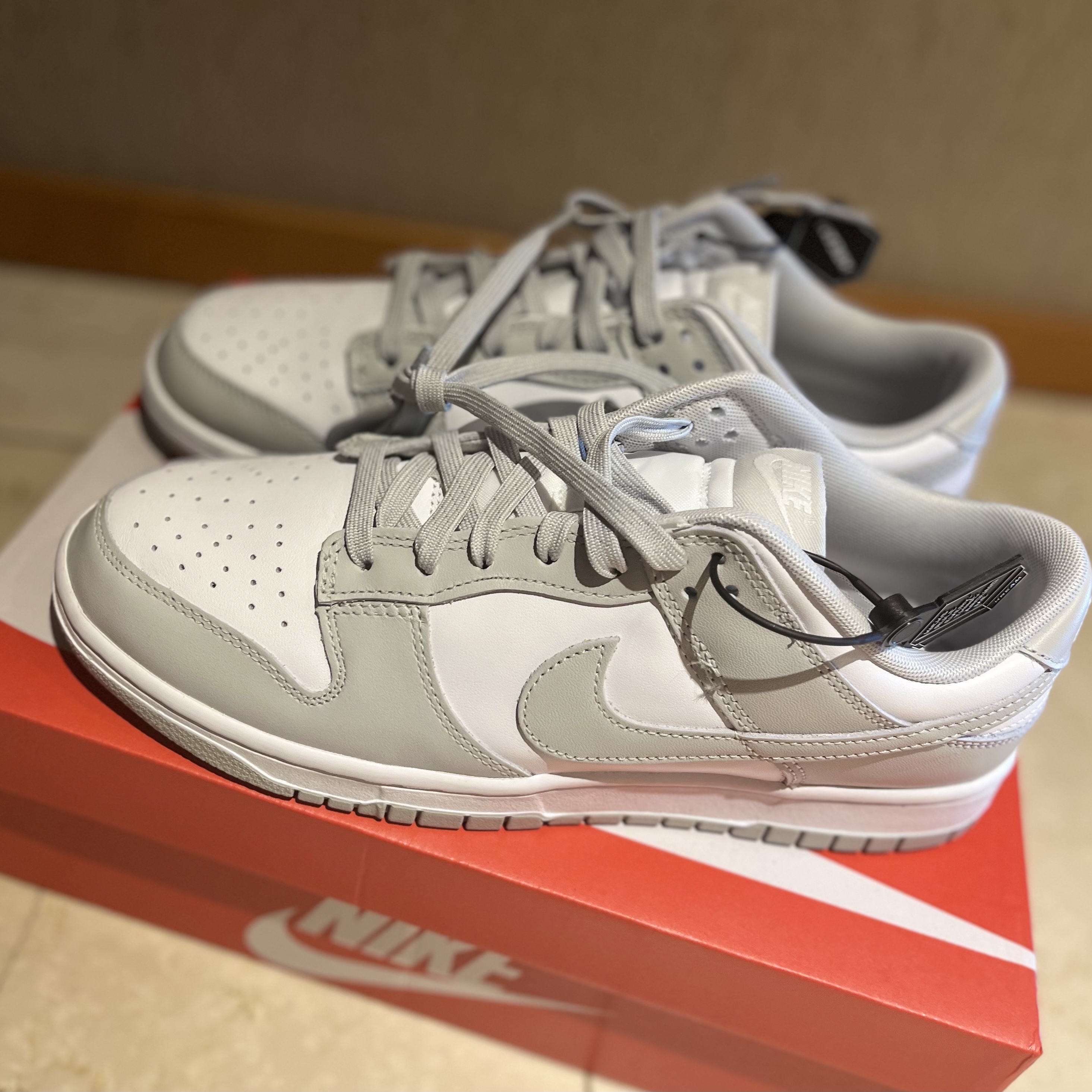 Nike Dunk Low Retro Grey Fog 착용 스타일