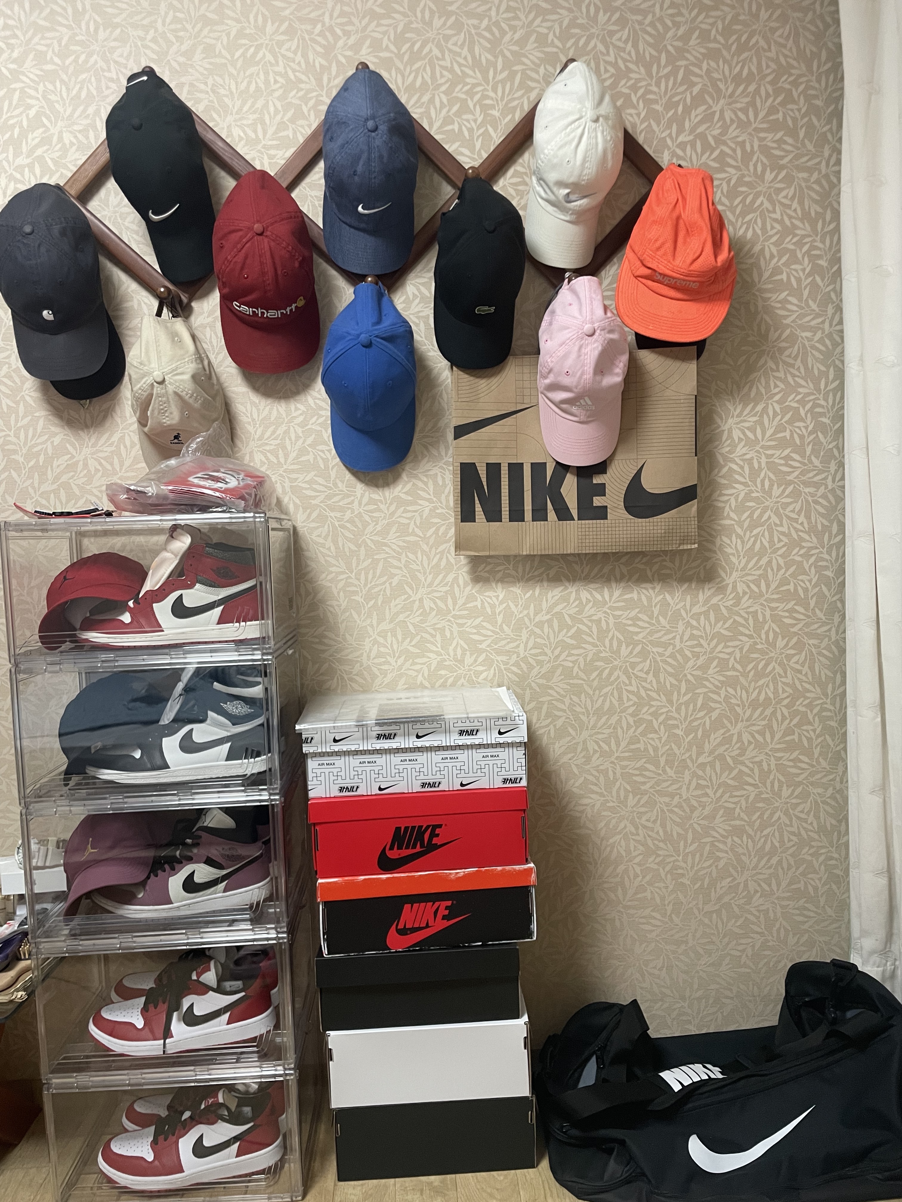 Jordan 1 High 85 Black White, Jordan 1 Retro High OG Chicago 2022 착용 스타일 - 3