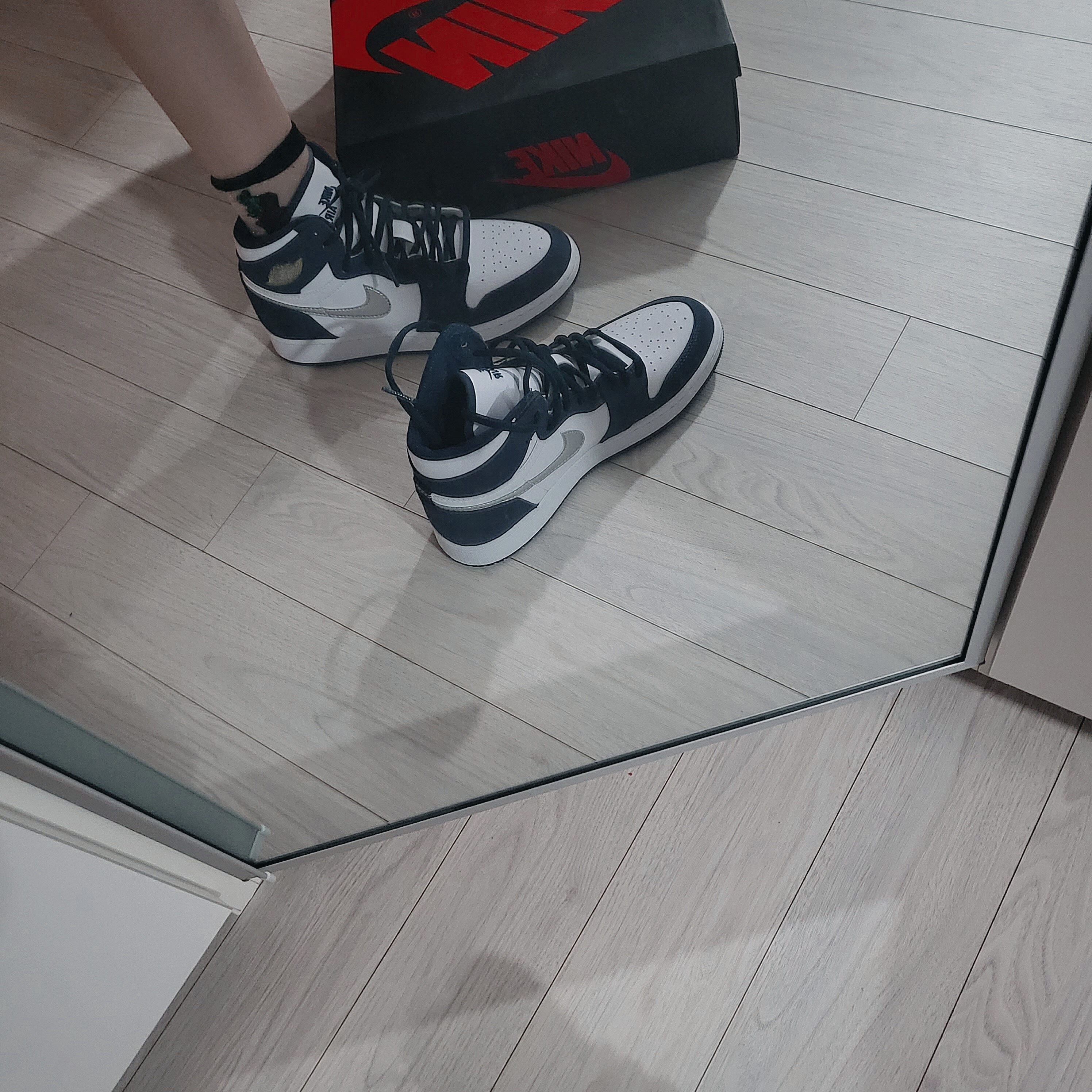 (GS) Jordan 1 Retro High OG CO.JP Midnight Navy 착용 스타일 - 1