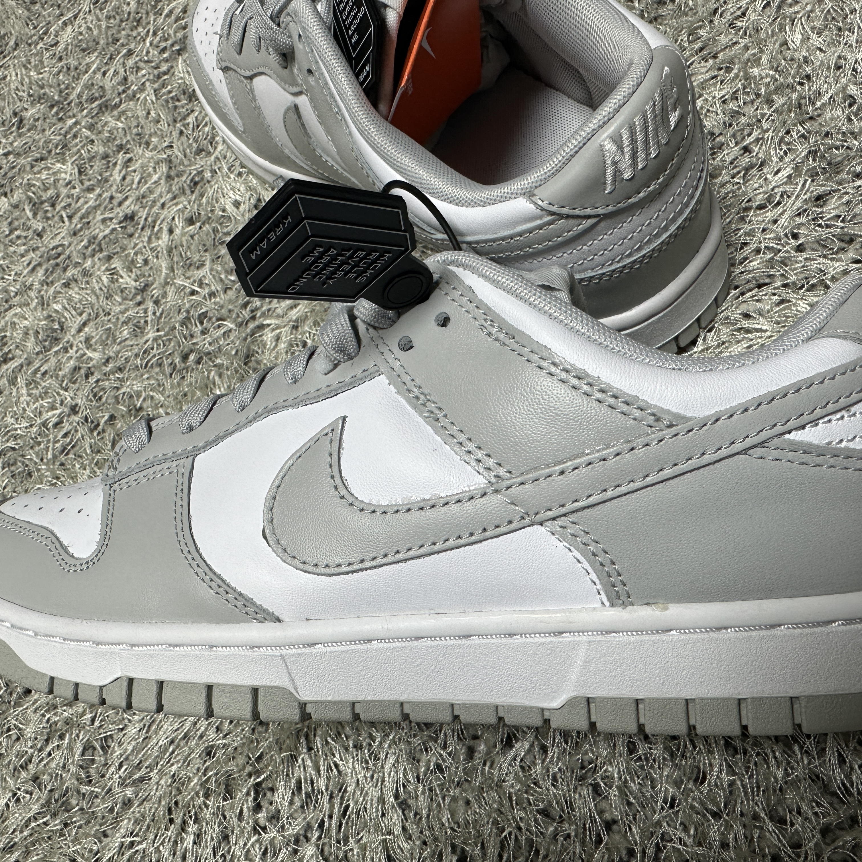 Nike Dunk Low Retro Grey Fog 착용 스타일 - 2