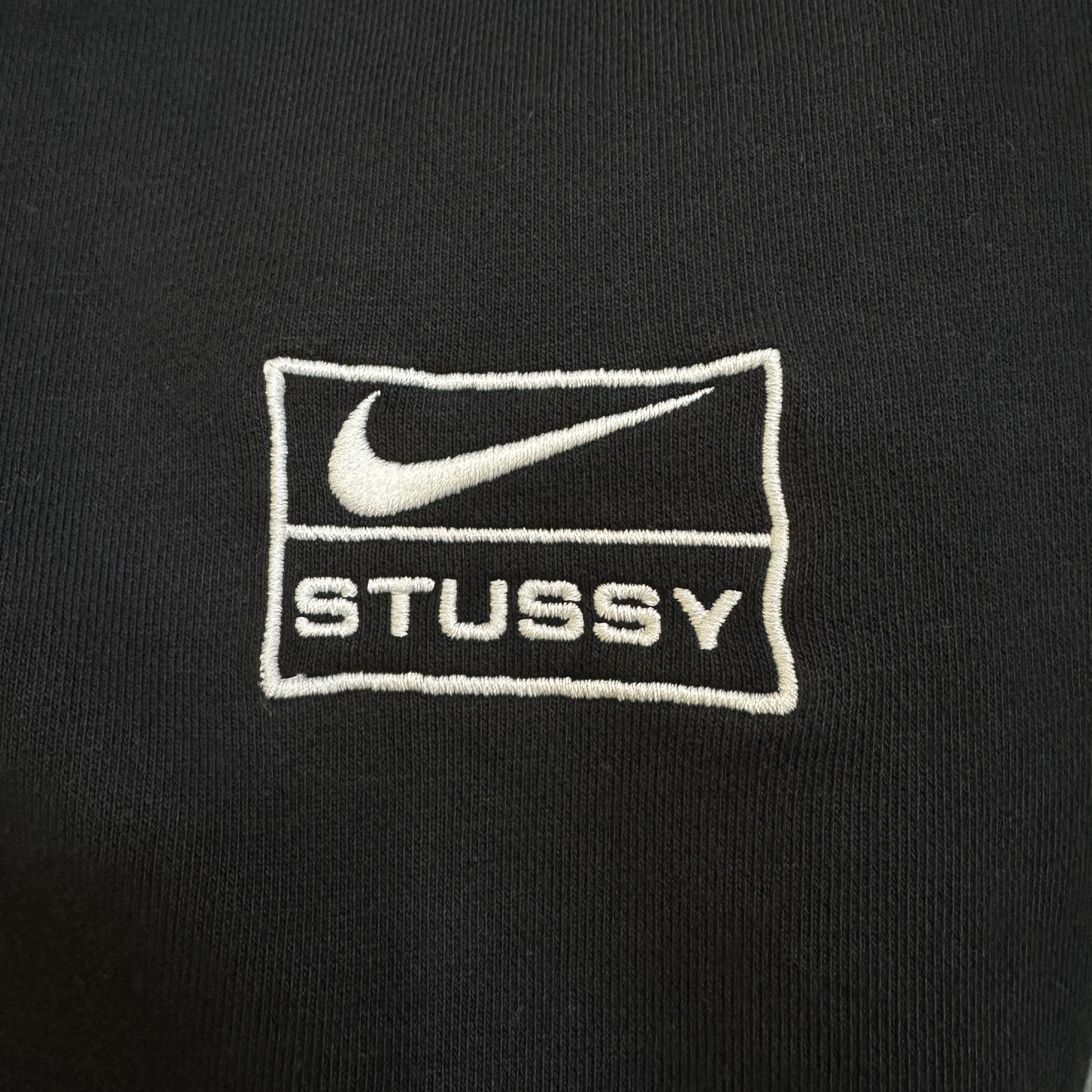 Nike x Stussy NRG Washed Fleece Crewneck Black (DO5310-010) 착용 스타일