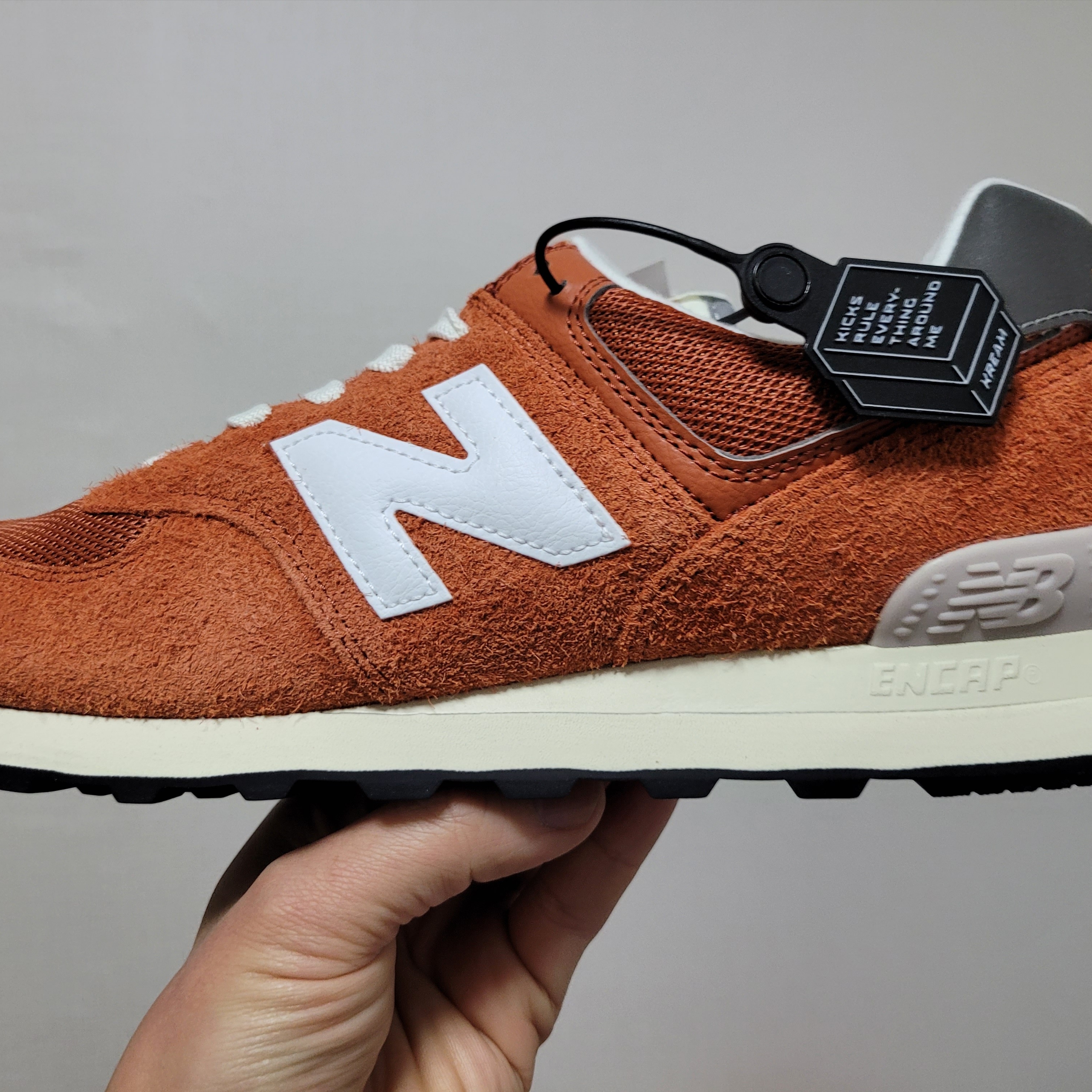 New Balance 574 Heritage Orange Burst White 착용 스타일 - 1