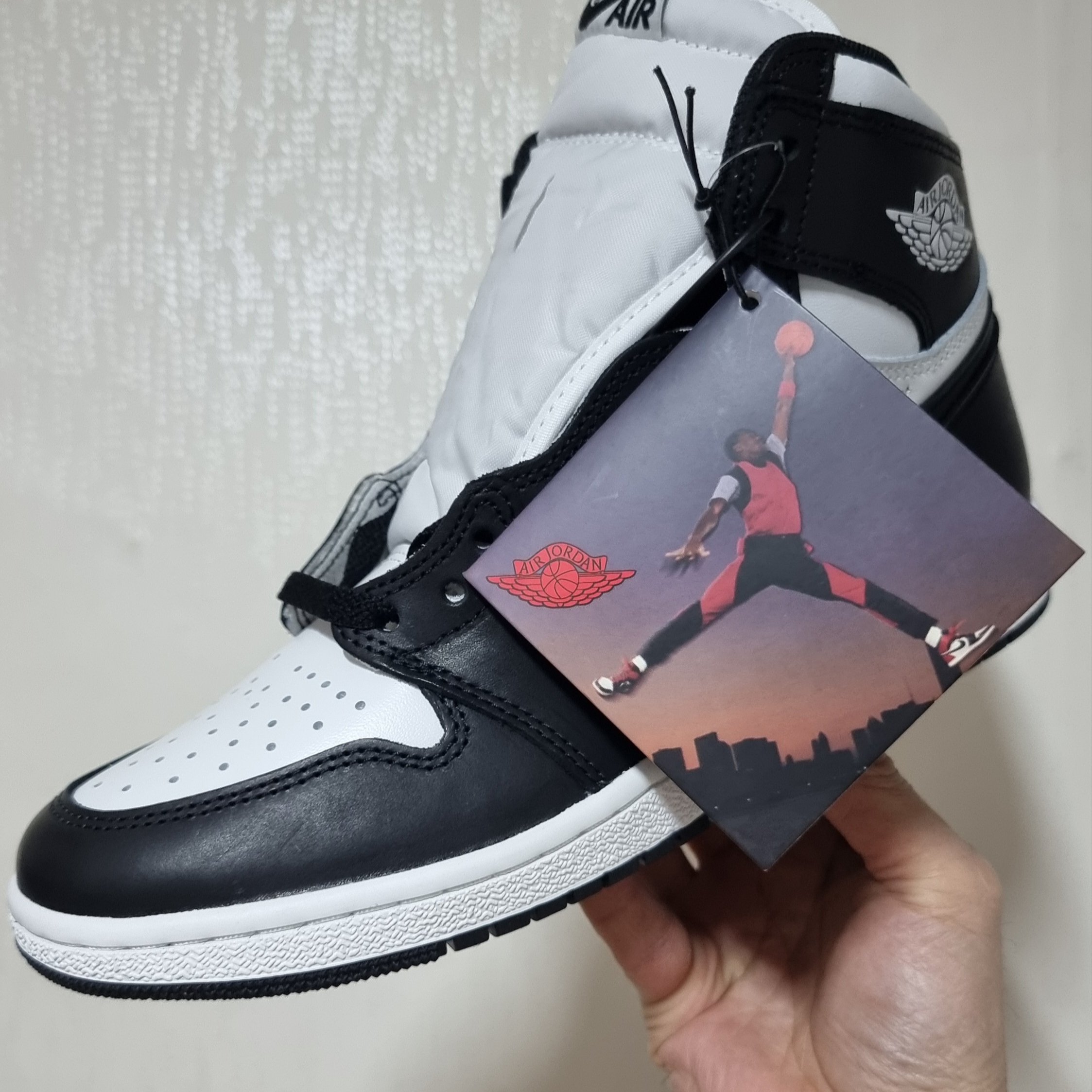 Jordan 1 High 85 Black White 착용 스타일 - 2