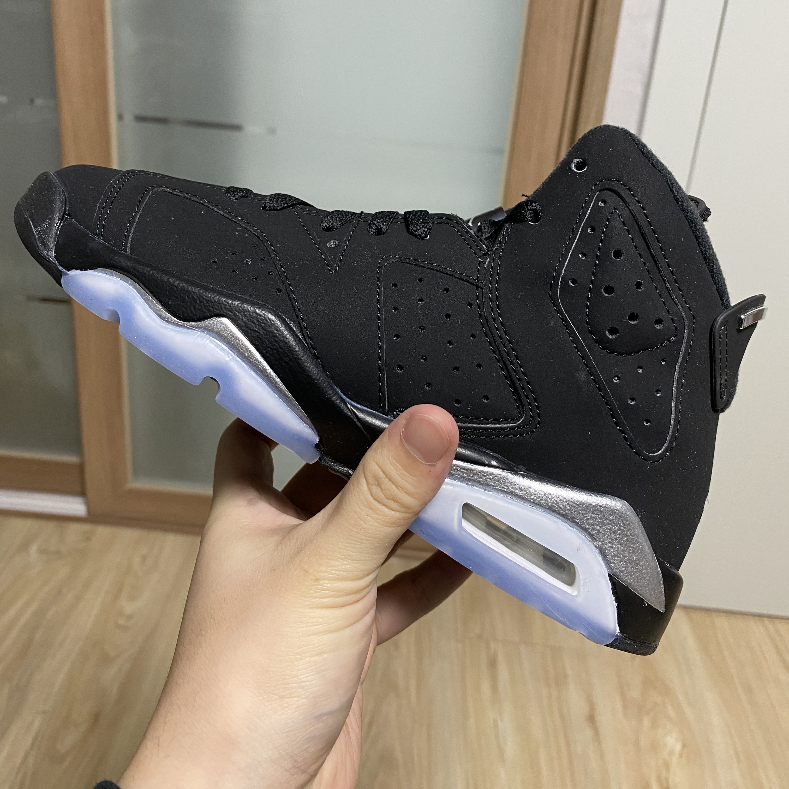 (GS) Jordan 6 Retro Metallic Silver 착용 스타일