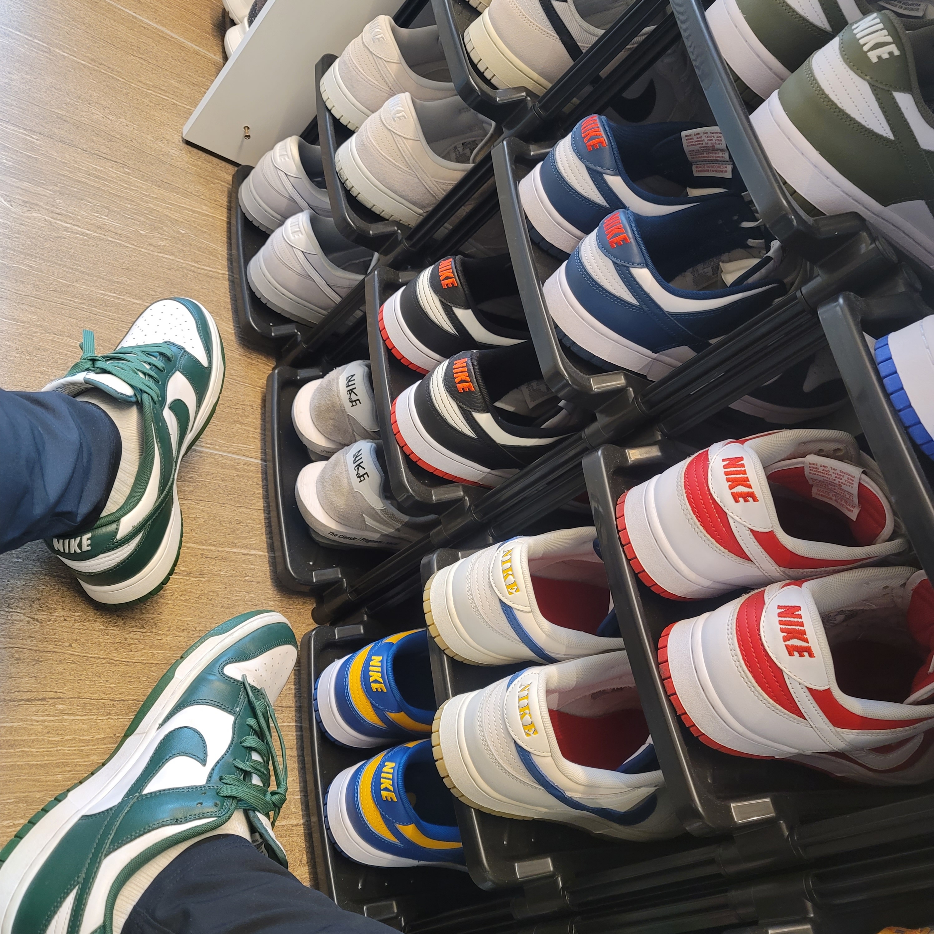 Nike Dunk Low Retro Varsity Green 착용 스타일