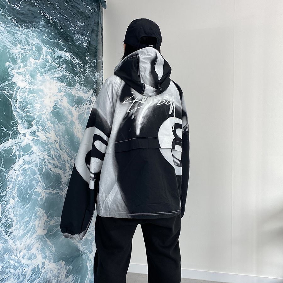Stussy 8 Ball Beach Shell Jacket Greyscale 착용 스타일 - 1