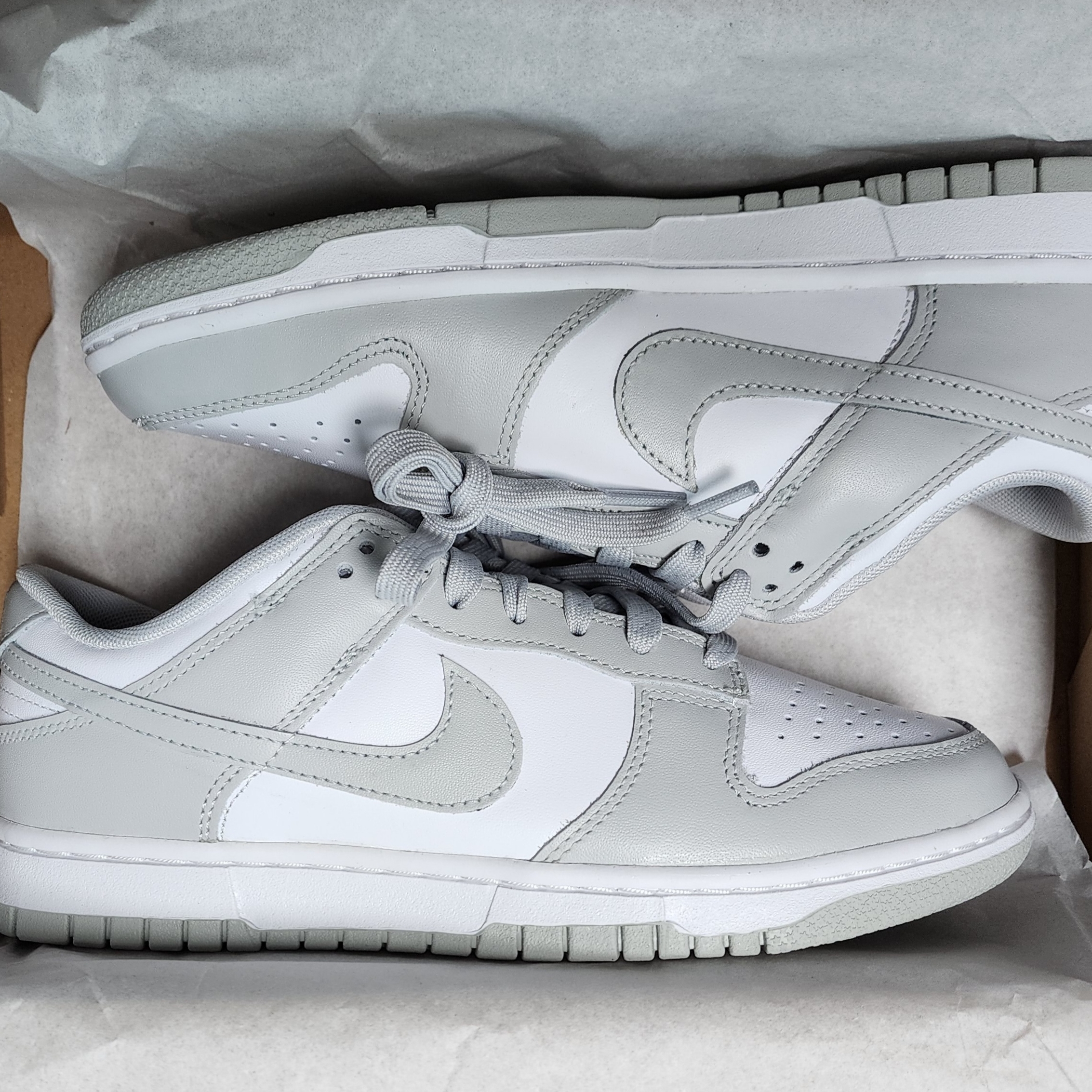Nike Dunk Low Retro Grey Fog 착용 스타일
