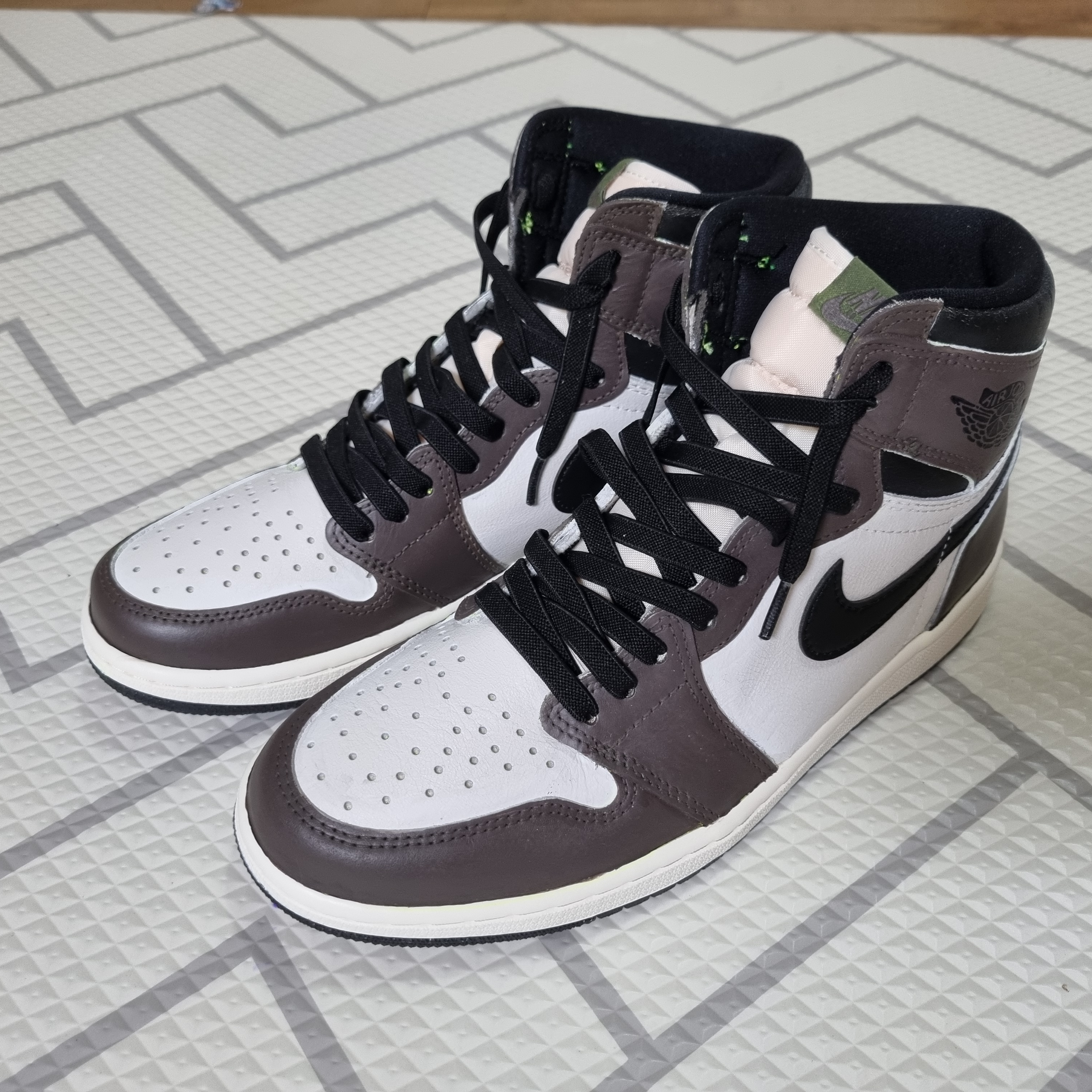 Jordan 1 Retro High OG Volt 착용 스타일 - 2