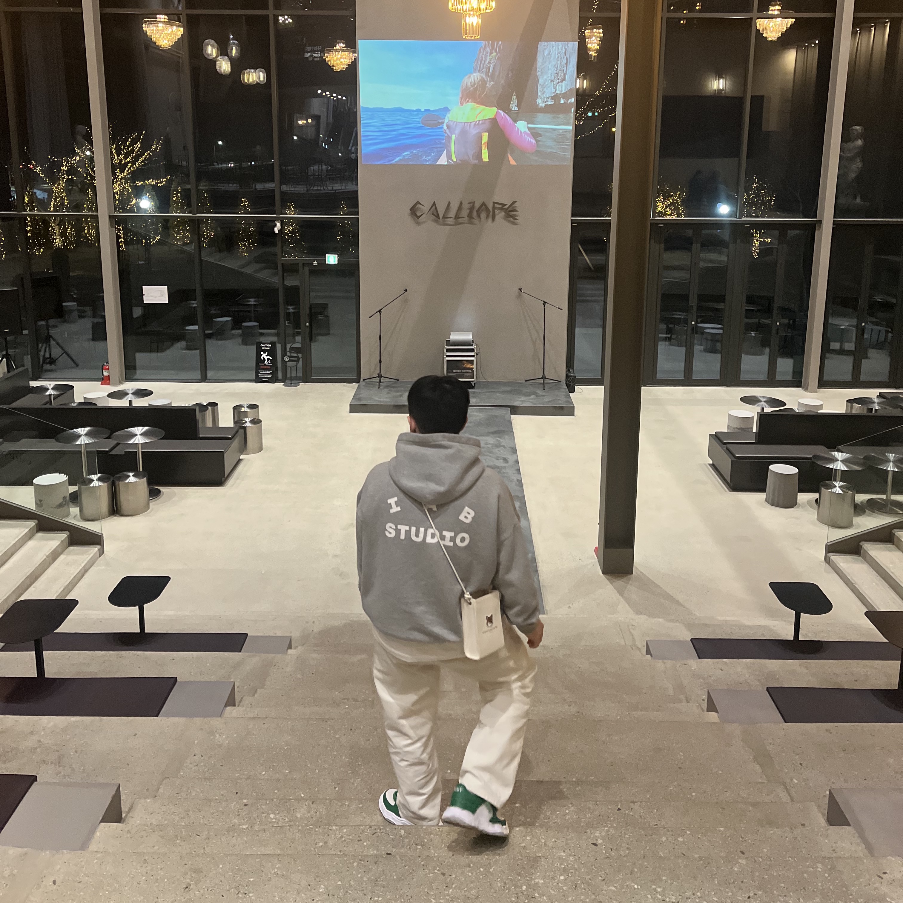IAB Studio Hoodie Gray - 21SS, Maison Kitsune x Laneige Crossbody Bag 착용 스타일