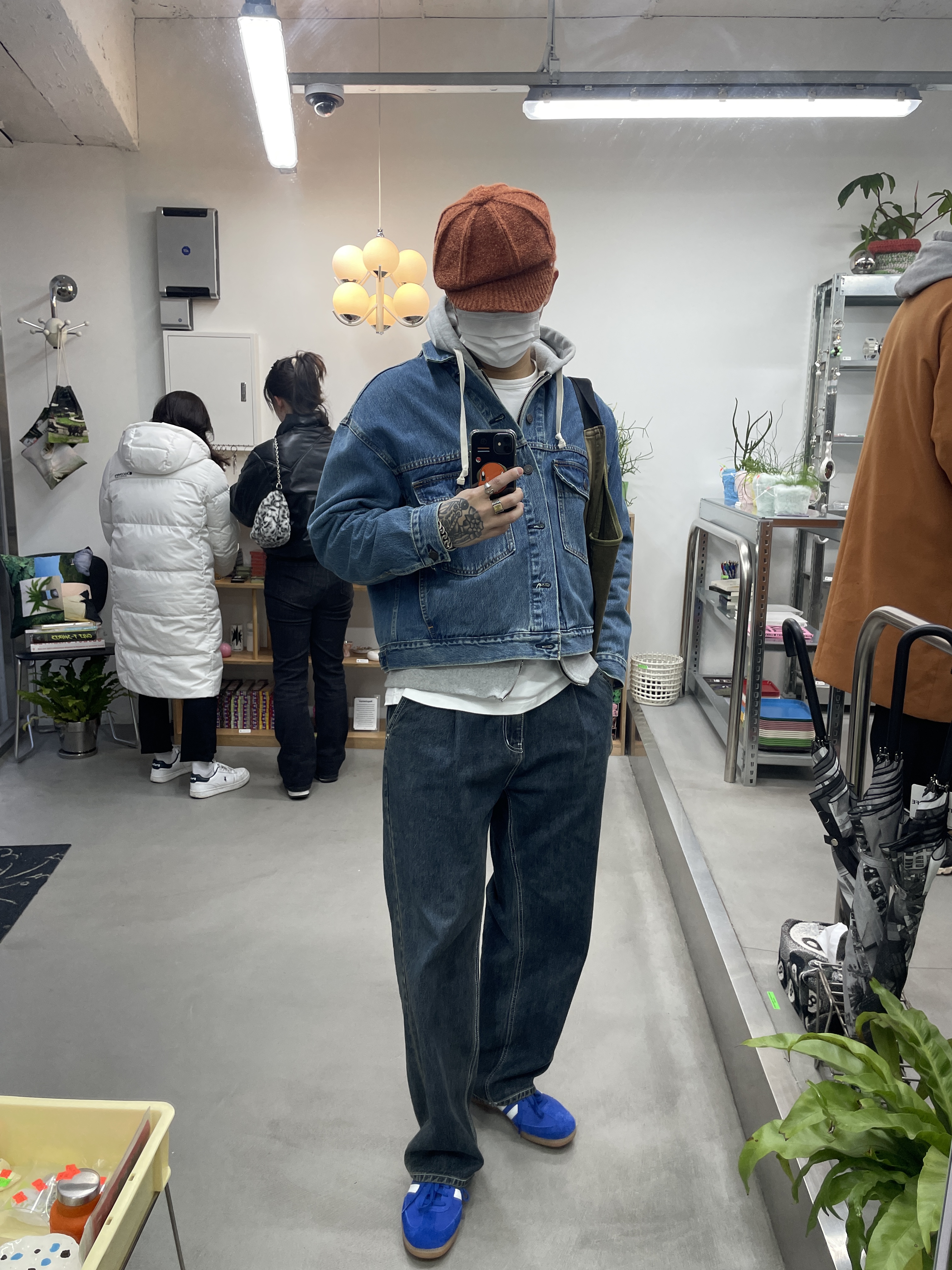 Adidas Samba OG Royal Blue 착용 스타일