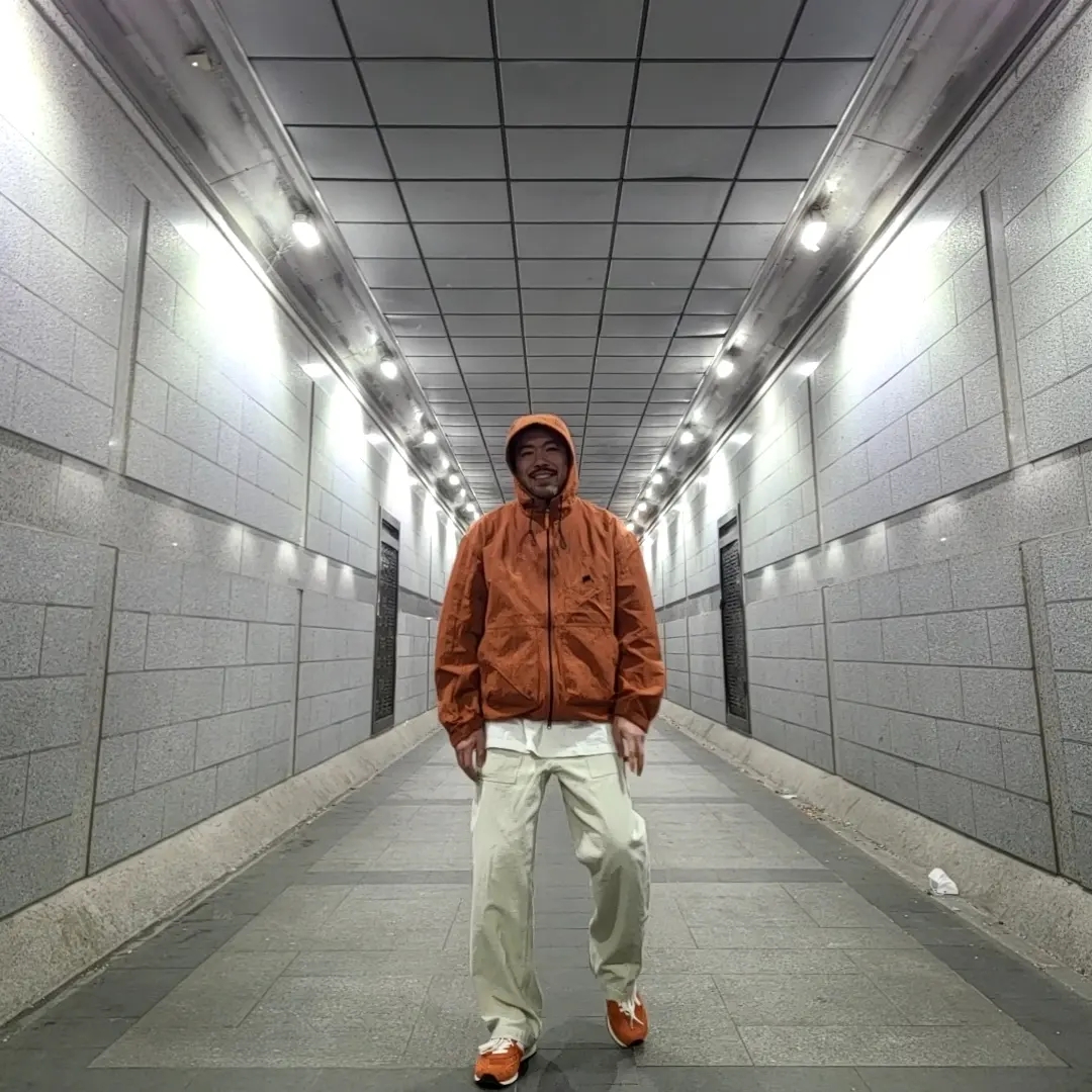 New Balance 574 Heritage Orange Burst White 착용 스타일 - 1