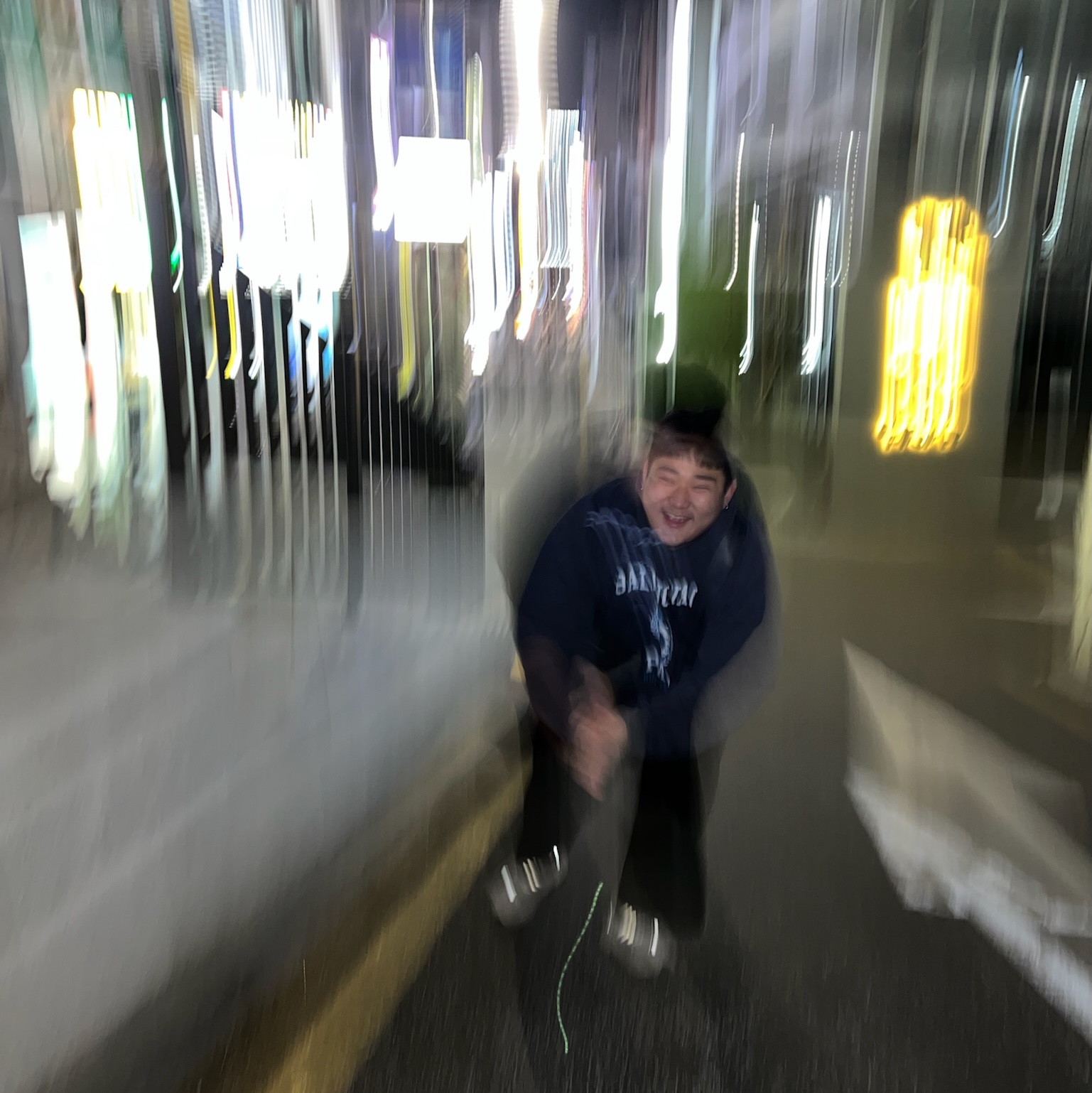 Balenciaga Oversized College 1917 Hoodie Blue, Adidas Yeezy Boost 700 Analog 2019 착용 스타일 - 1