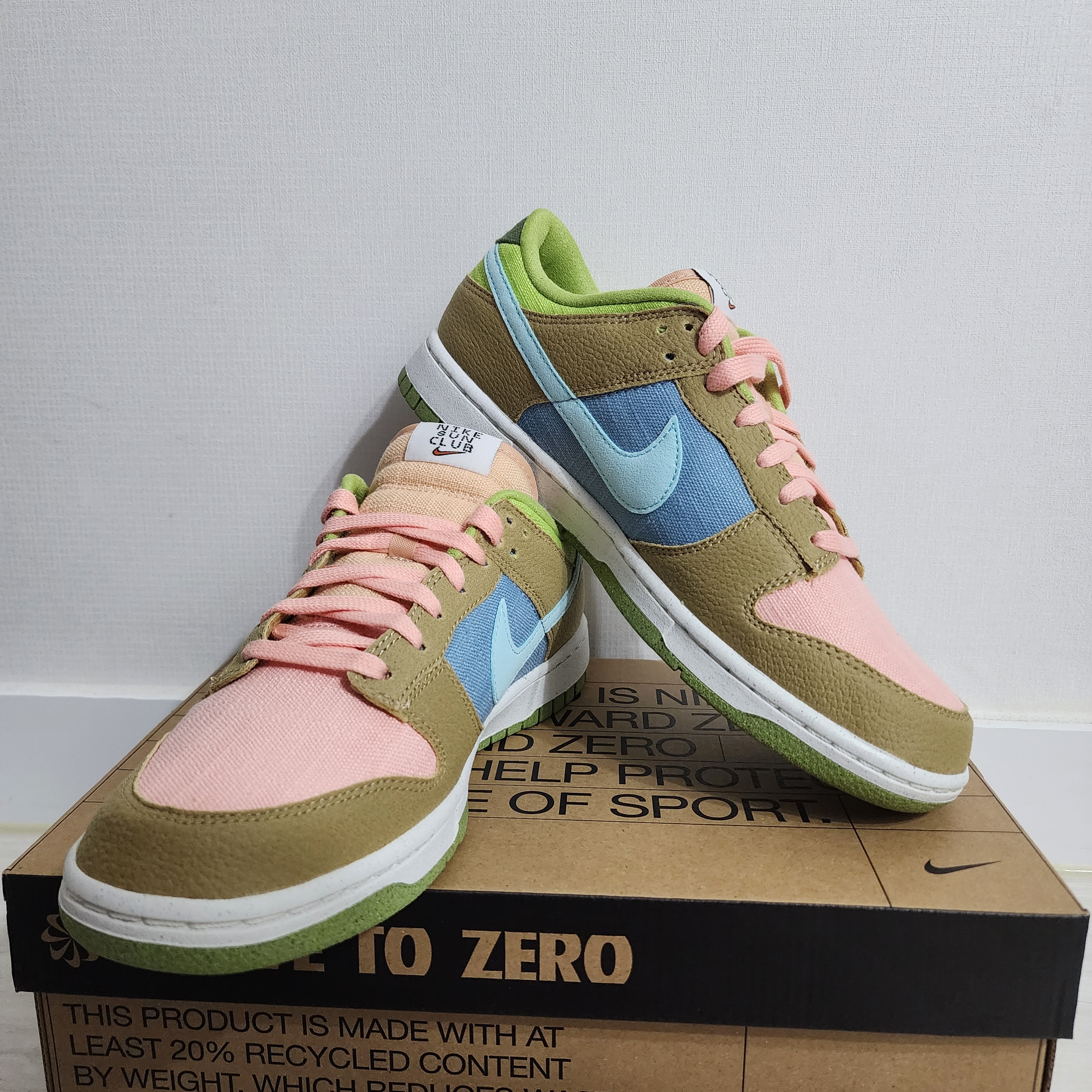 Nike Dunk Low Retro SE Next Nature Sun Club Arctic Orange 착용 스타일 - 1