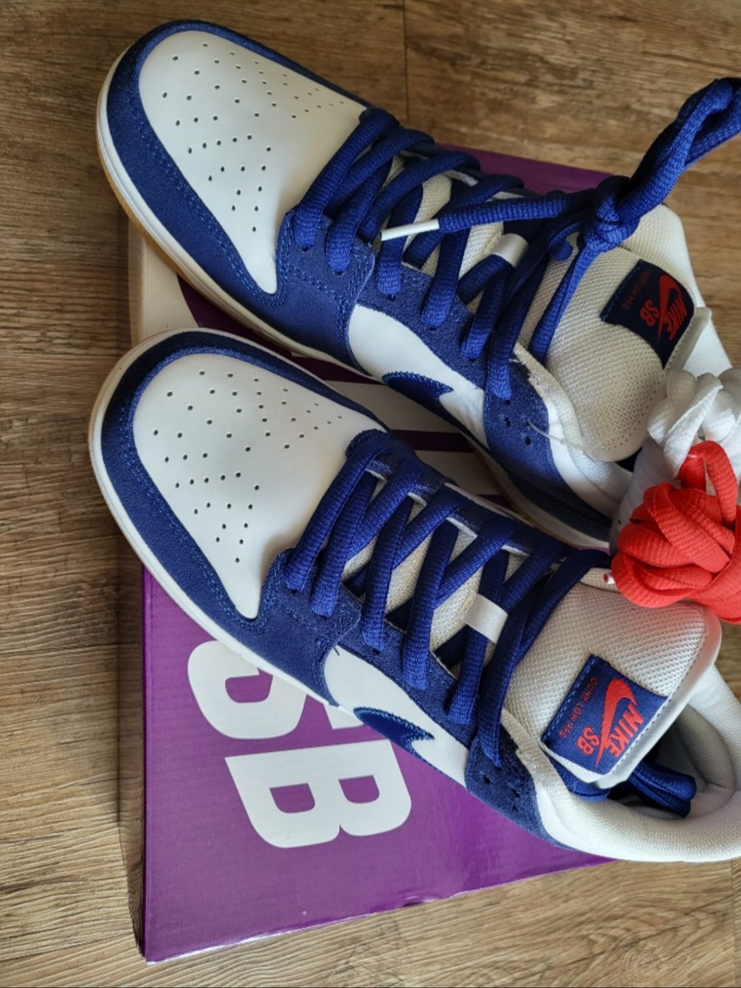 Nike SB Dunk Low Pro Premium Deep Royal Blue 착용 스타일 - 2
