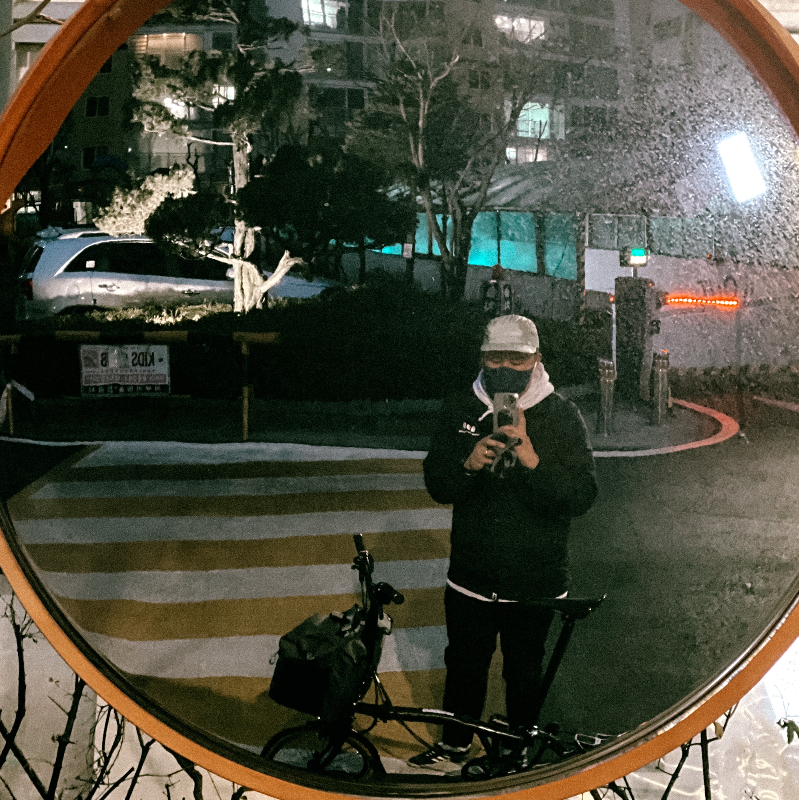 Supreme Reflective Dyed Camp Cap Green - 21SS, Supreme Small Box Zip Up Hooded Sweatshirt Ash Grey - 21SS 착용 스타일