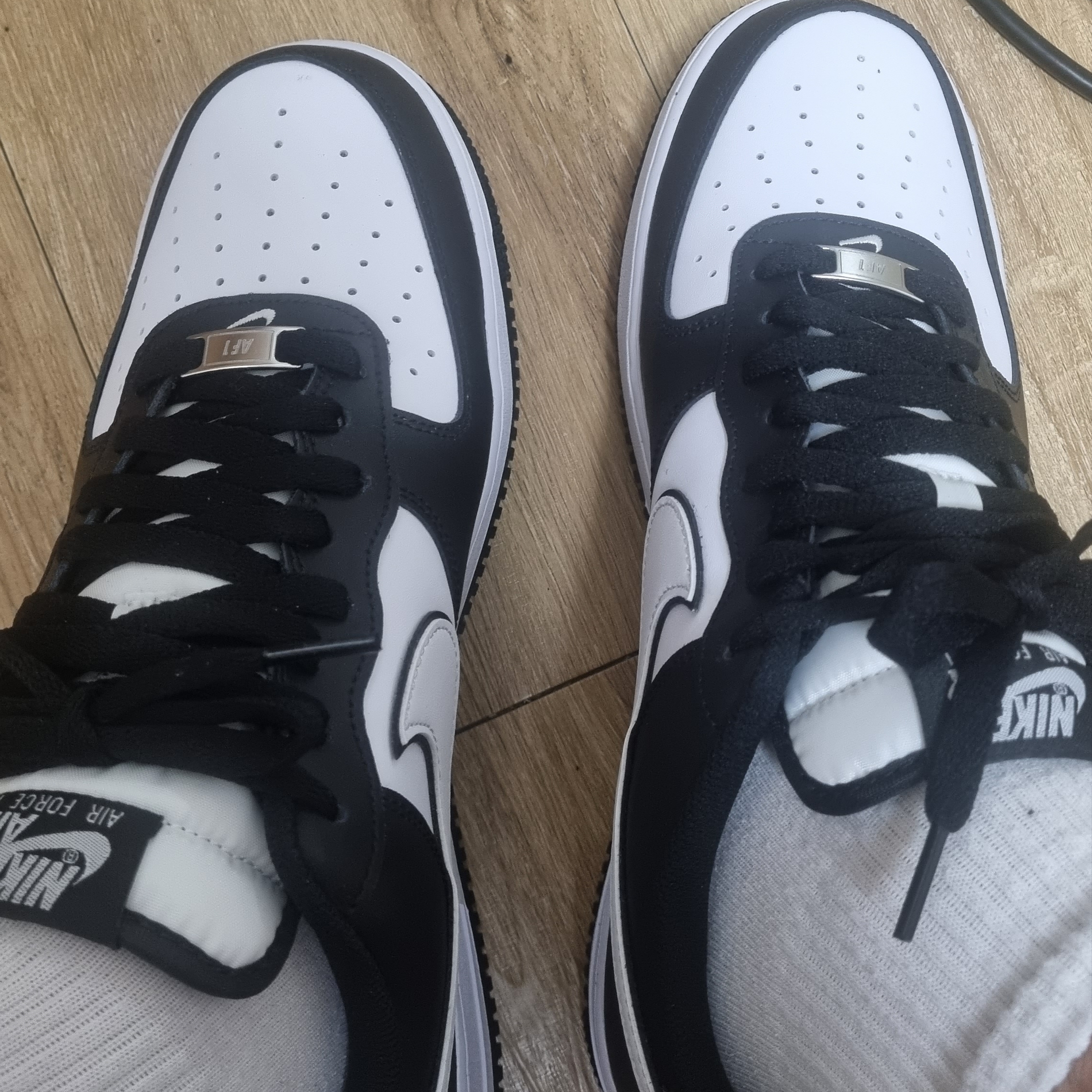Nike Air Force 1 '07 Black White 착용 스타일