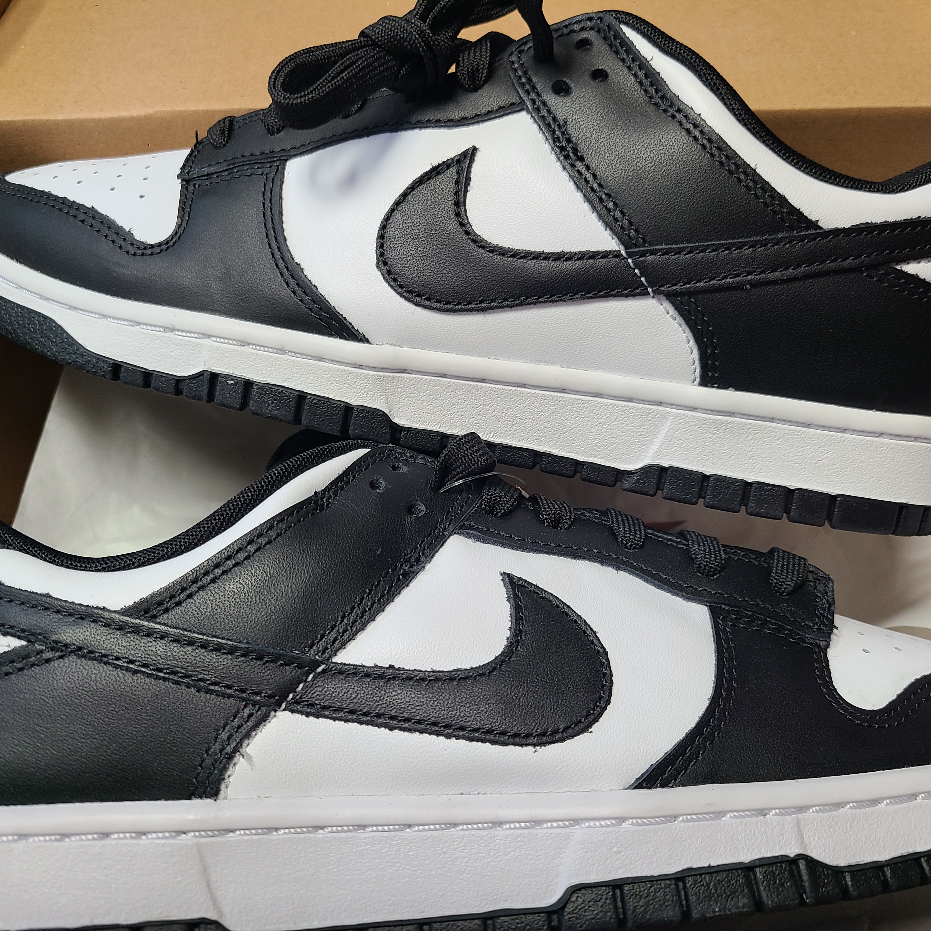 Nike Dunk Low Retro Black 착용 스타일